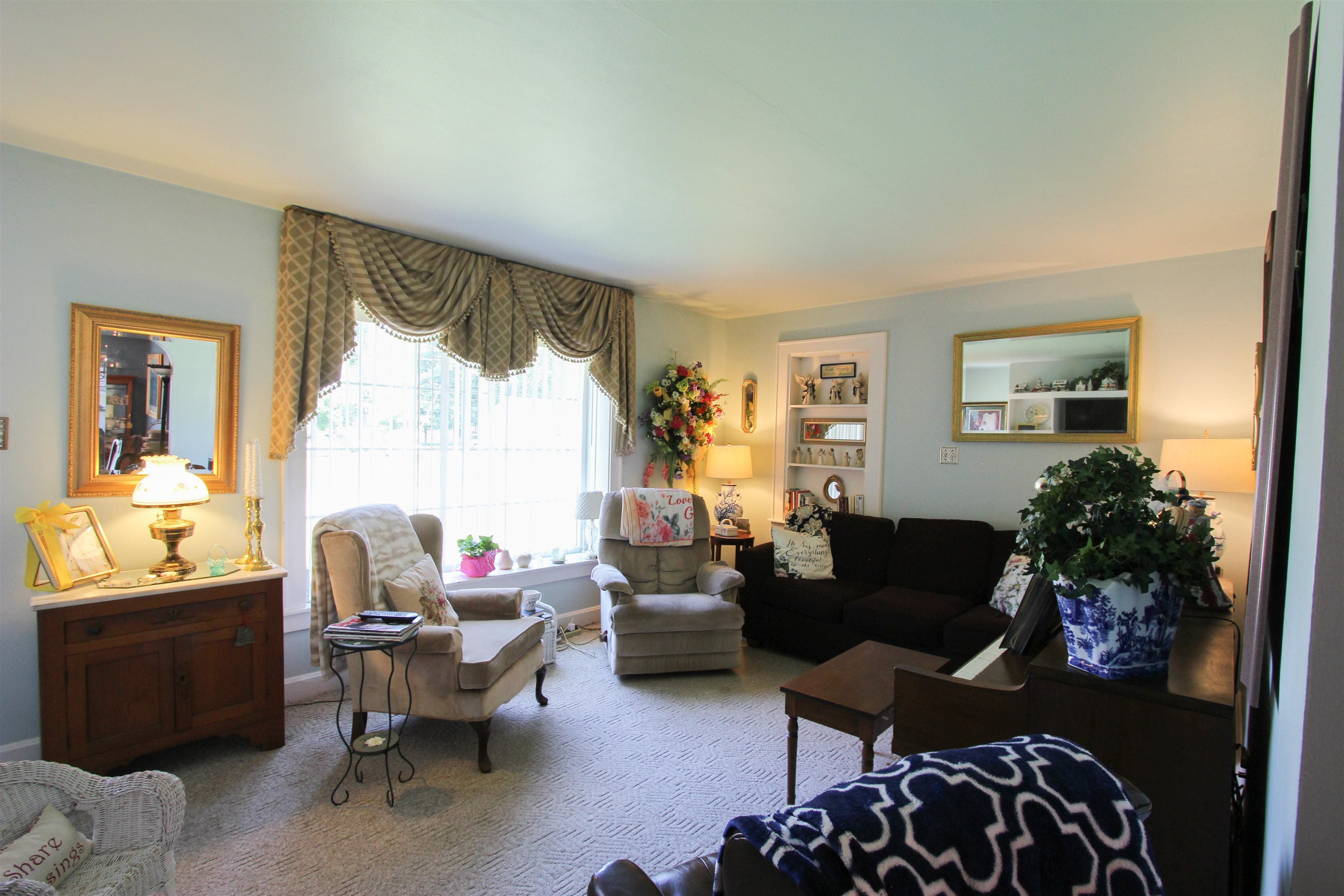 902 Hill Ave, Owensboro, Kentucky 42301, 3 Bedrooms Bedrooms, ,1 BathroomBathrooms,Single Family Residence,For Sale,Hill Ave,93923