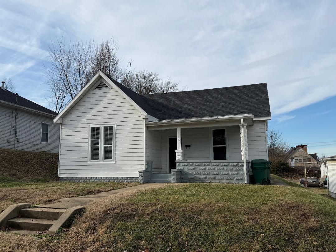 1704 McConnell Ave, Owensboro, Kentucky 42303, 2 Bedrooms Bedrooms, ,1 BathroomBathrooms,Single Family Residence,For Sale,McConnell Ave,93929