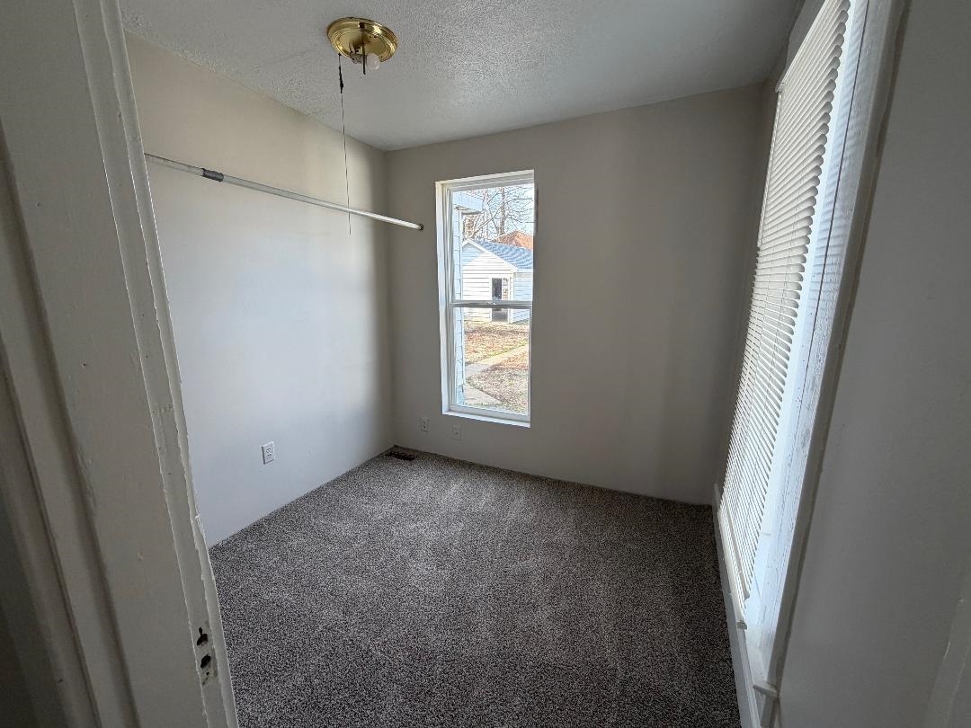 1704 McConnell Ave, Owensboro, Kentucky 42303, 2 Bedrooms Bedrooms, ,1 BathroomBathrooms,Single Family Residence,For Sale,McConnell Ave,93929