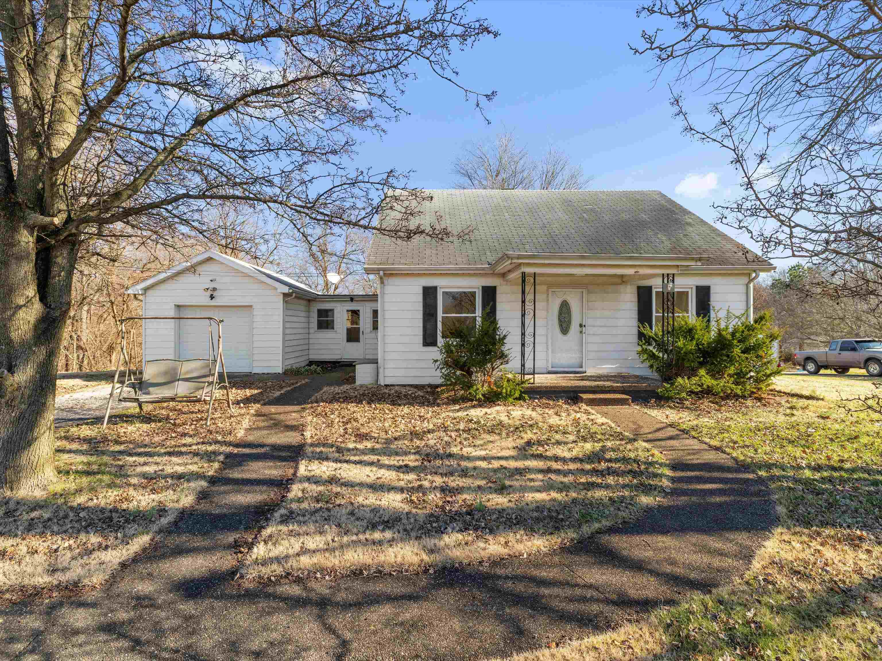 9645 HWY 144, Philpot, Kentucky 42366, 4 Bedrooms Bedrooms, ,1 BathroomBathrooms,Single Family Residence,For Sale,HWY 144,93930