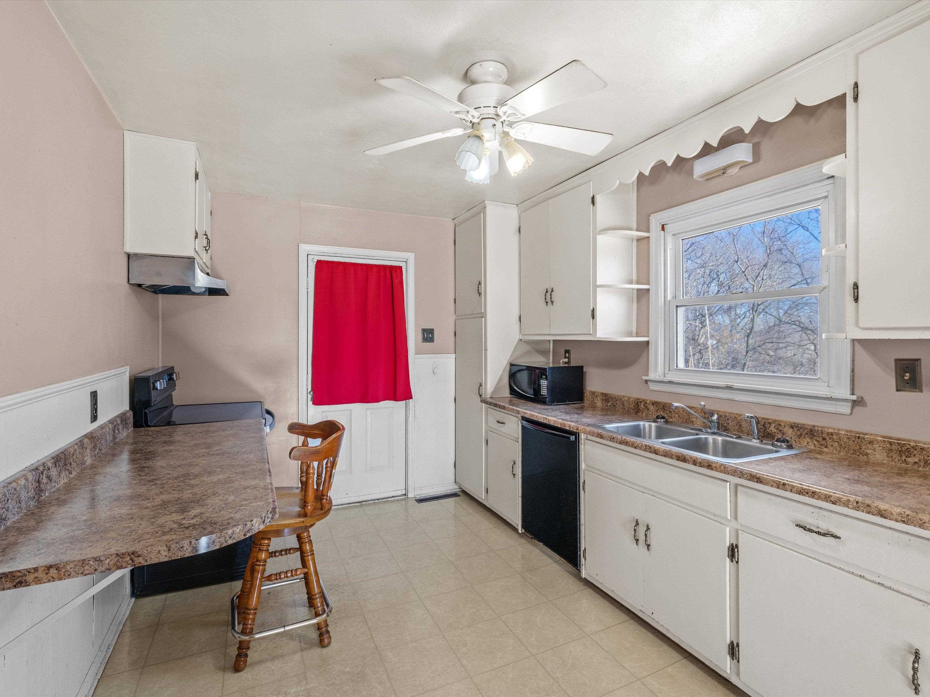 9645 HWY 144, Philpot, Kentucky 42366, 4 Bedrooms Bedrooms, ,1 BathroomBathrooms,Single Family Residence,For Sale,HWY 144,93930