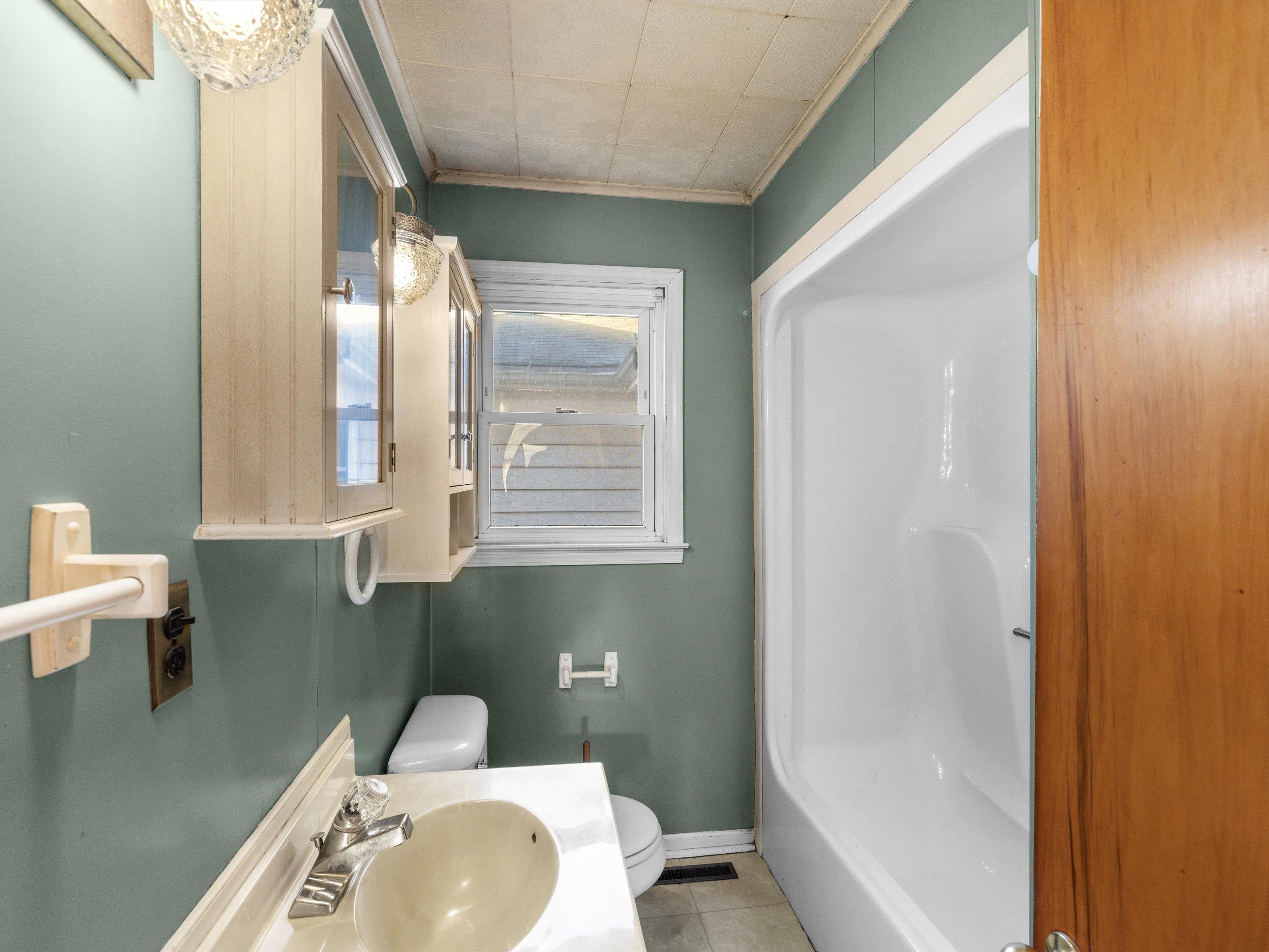 9645 HWY 144, Philpot, Kentucky 42366, 4 Bedrooms Bedrooms, ,1 BathroomBathrooms,Single Family Residence,For Sale,HWY 144,93930