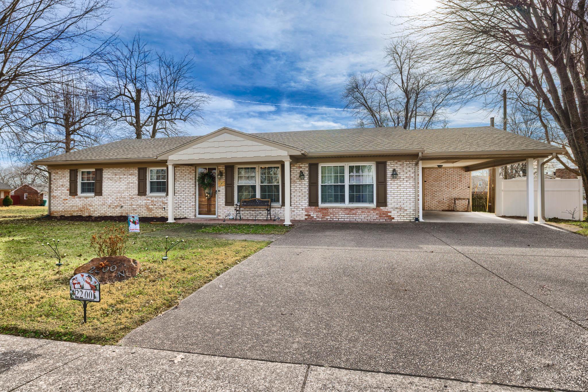 2200 Middleground, Owensboro, Kentucky 42301, 3 Bedrooms Bedrooms, ,2 BathroomsBathrooms,Single Family Residence,For Sale,Middleground,93935