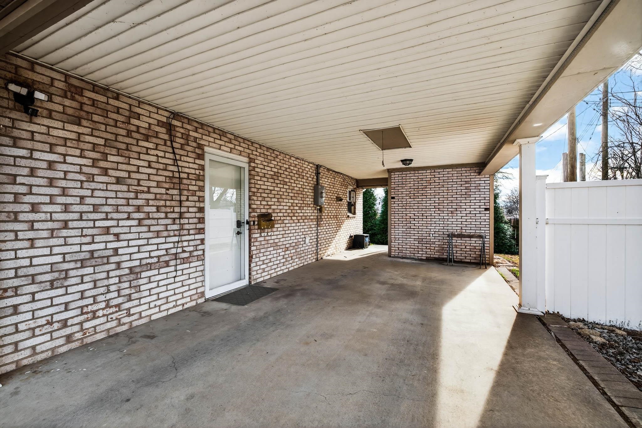 2200 Middleground, Owensboro, Kentucky 42301, 3 Bedrooms Bedrooms, ,2 BathroomsBathrooms,Single Family Residence,For Sale,Middleground,93935