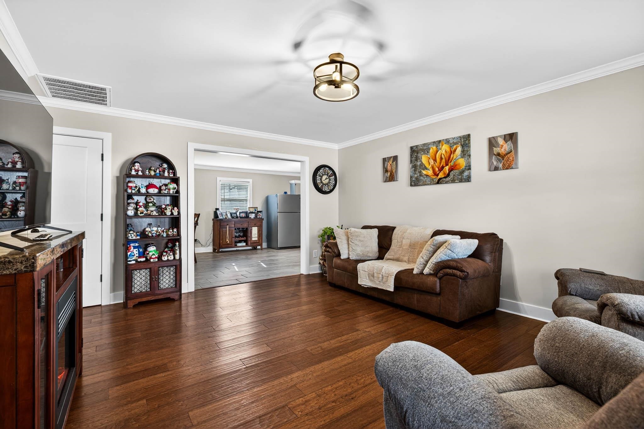 2200 Middleground, Owensboro, Kentucky 42301, 3 Bedrooms Bedrooms, ,2 BathroomsBathrooms,Single Family Residence,For Sale,Middleground,93935