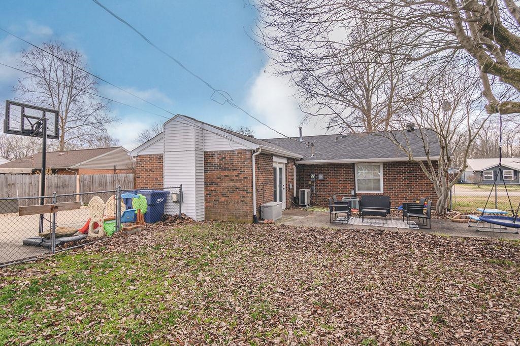 5436 Gerald Dr, Owensboro, Kentucky 42301, 4 Bedrooms Bedrooms, ,1 BathroomBathrooms,Single Family Residence,For Sale,Gerald Dr,93942