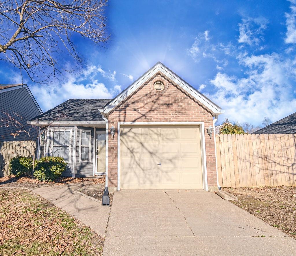 2405 Elder Drive, Owensboro, Kentucky 42301, 2 Bedrooms Bedrooms, ,1 BathroomBathrooms,Single Family Residence,For Sale,Elder Drive,93943