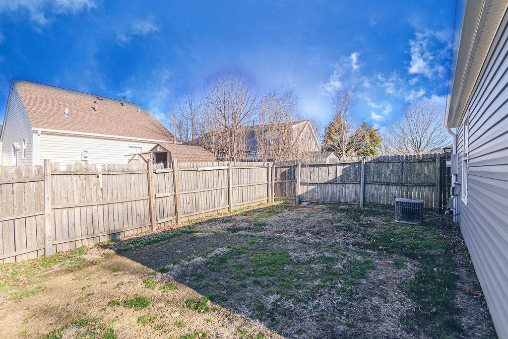 2405 Elder Drive, Owensboro, Kentucky 42301, 2 Bedrooms Bedrooms, ,1 BathroomBathrooms,Single Family Residence,For Sale,Elder Drive,93943