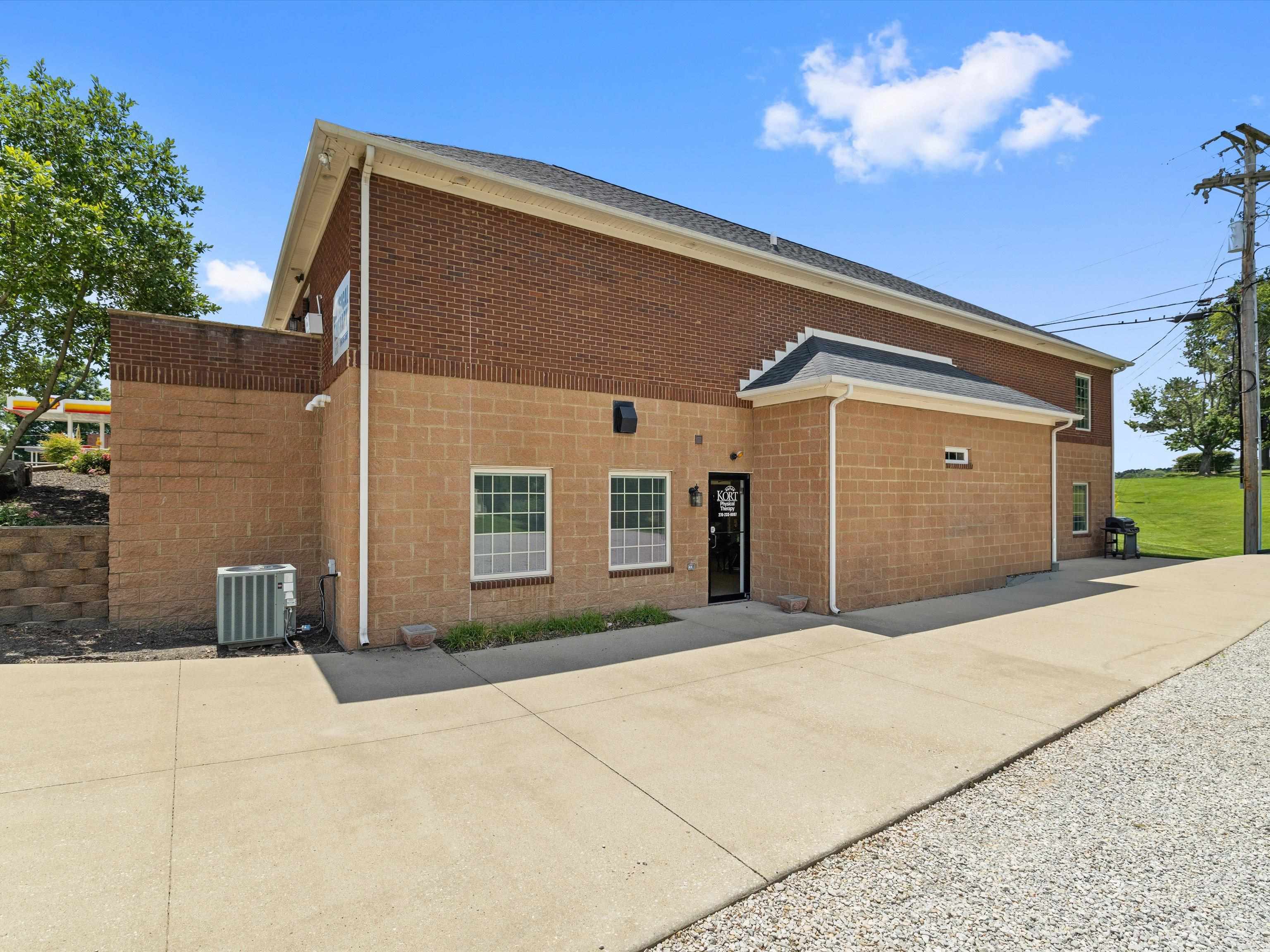 10015 Main Street, Whitesville, Kentucky 42378, ,Office,For Sale,Main Street,93946