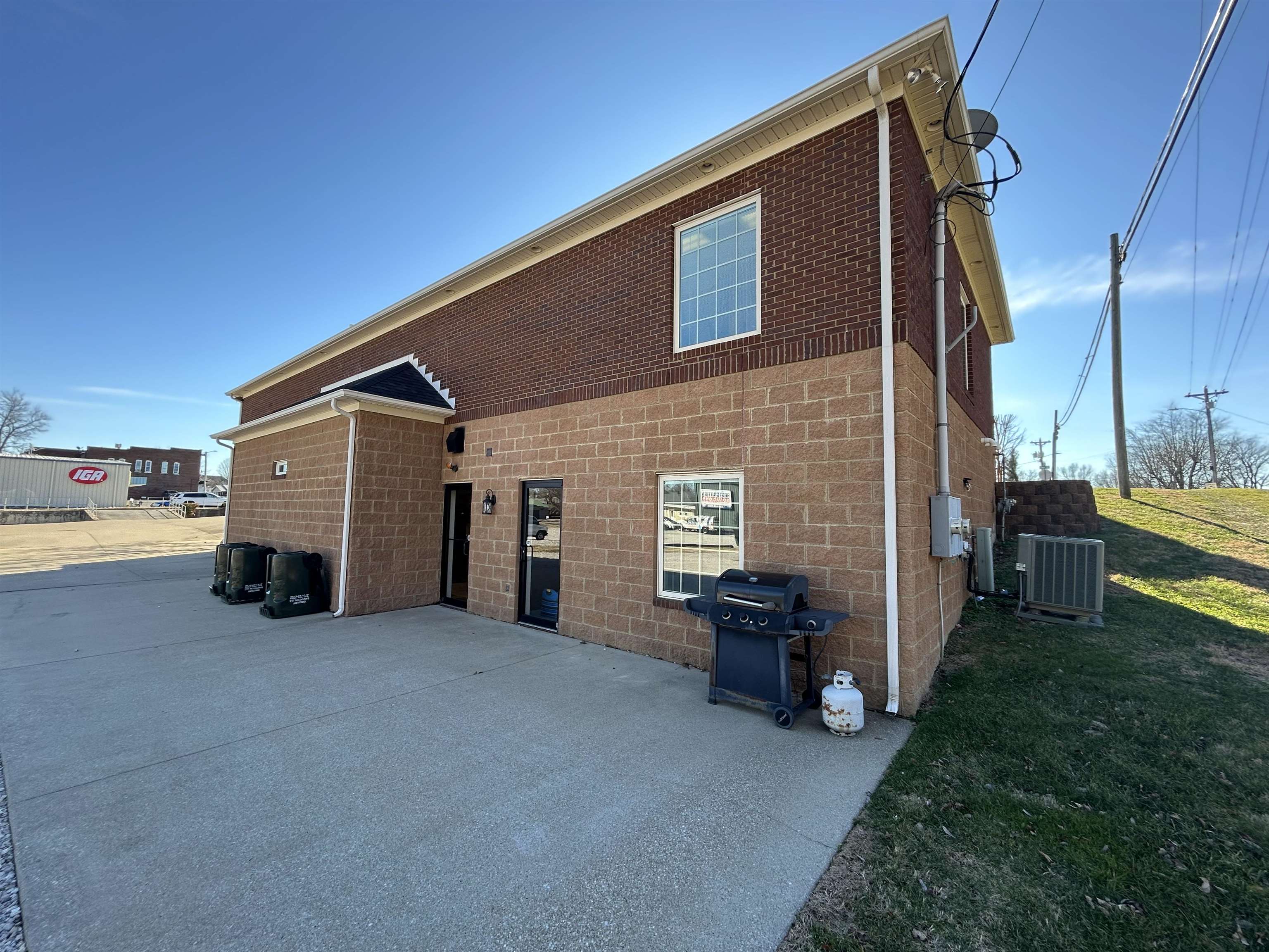 10015 Main Street, Whitesville, Kentucky 42378, ,Office,For Sale,Main Street,93946