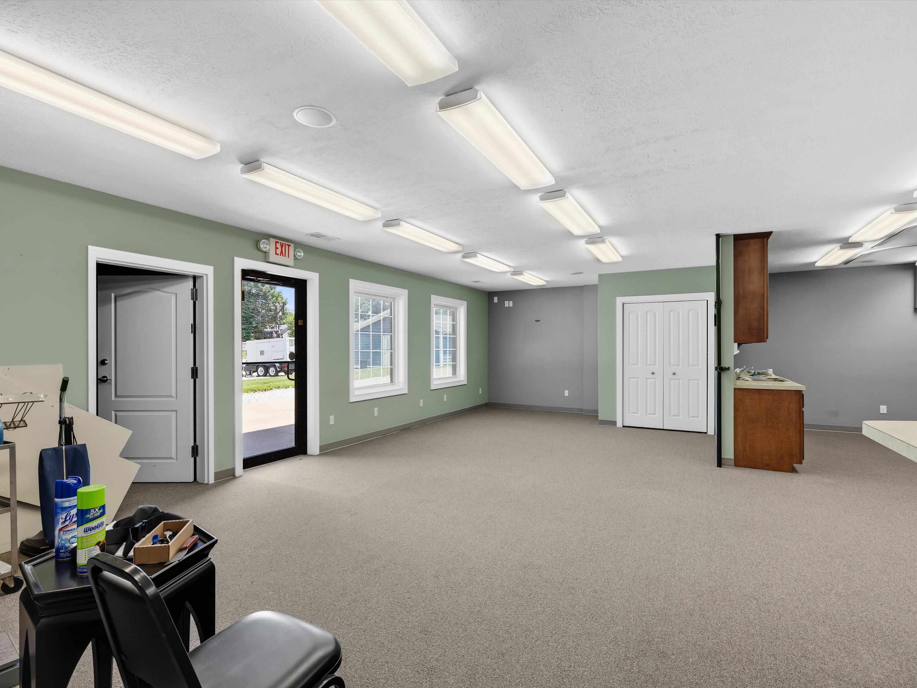 10015 Main Street, Whitesville, Kentucky 42378, ,Office,For Sale,Main Street,93946