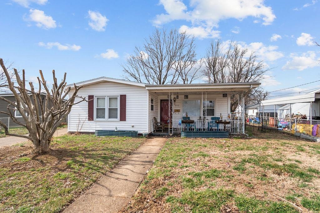 600 Fleetwood Dr., Owensboro, Kentucky 42301, 3 Bedrooms Bedrooms, ,1 BathroomBathrooms,Single Family Residence,For Sale,Fleetwood Dr.,93947