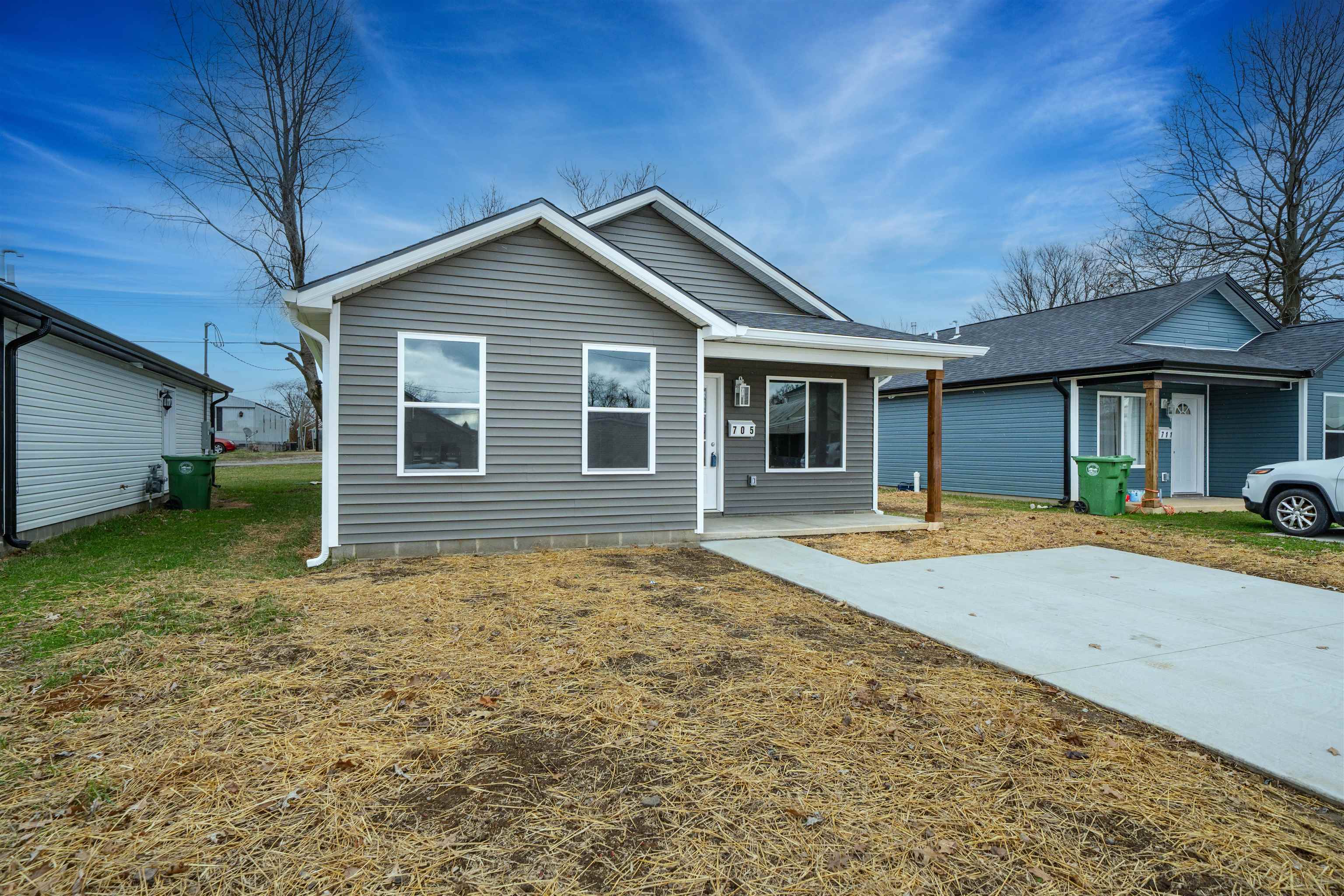 705 Hall St, Owensboro, Kentucky 42303, 3 Bedrooms Bedrooms, ,2 BathroomsBathrooms,Single Family Residence,For Sale,Hall St,93951