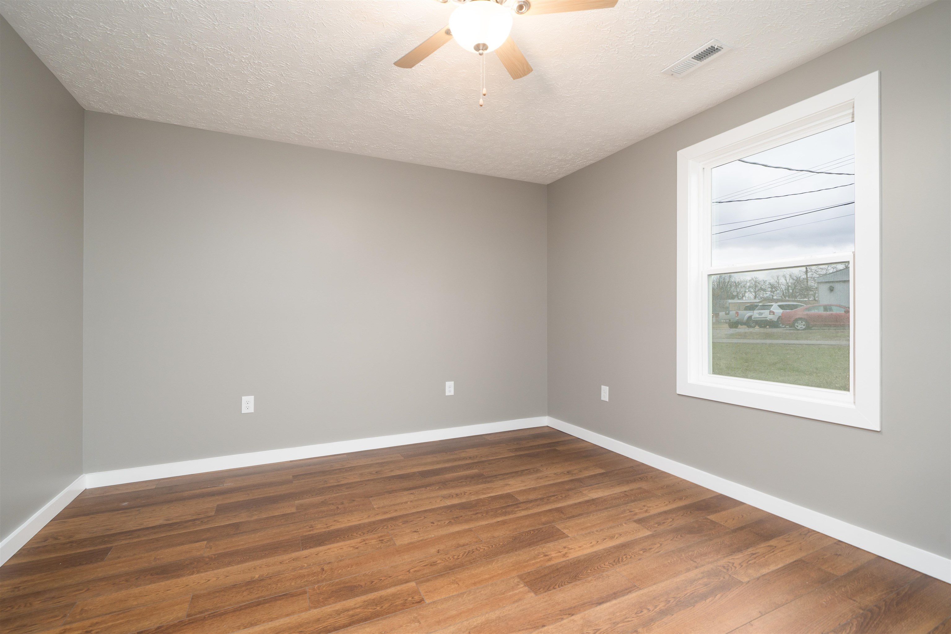 705 Hall St, Owensboro, Kentucky 42303, 3 Bedrooms Bedrooms, ,2 BathroomsBathrooms,Single Family Residence,For Sale,Hall St,93951