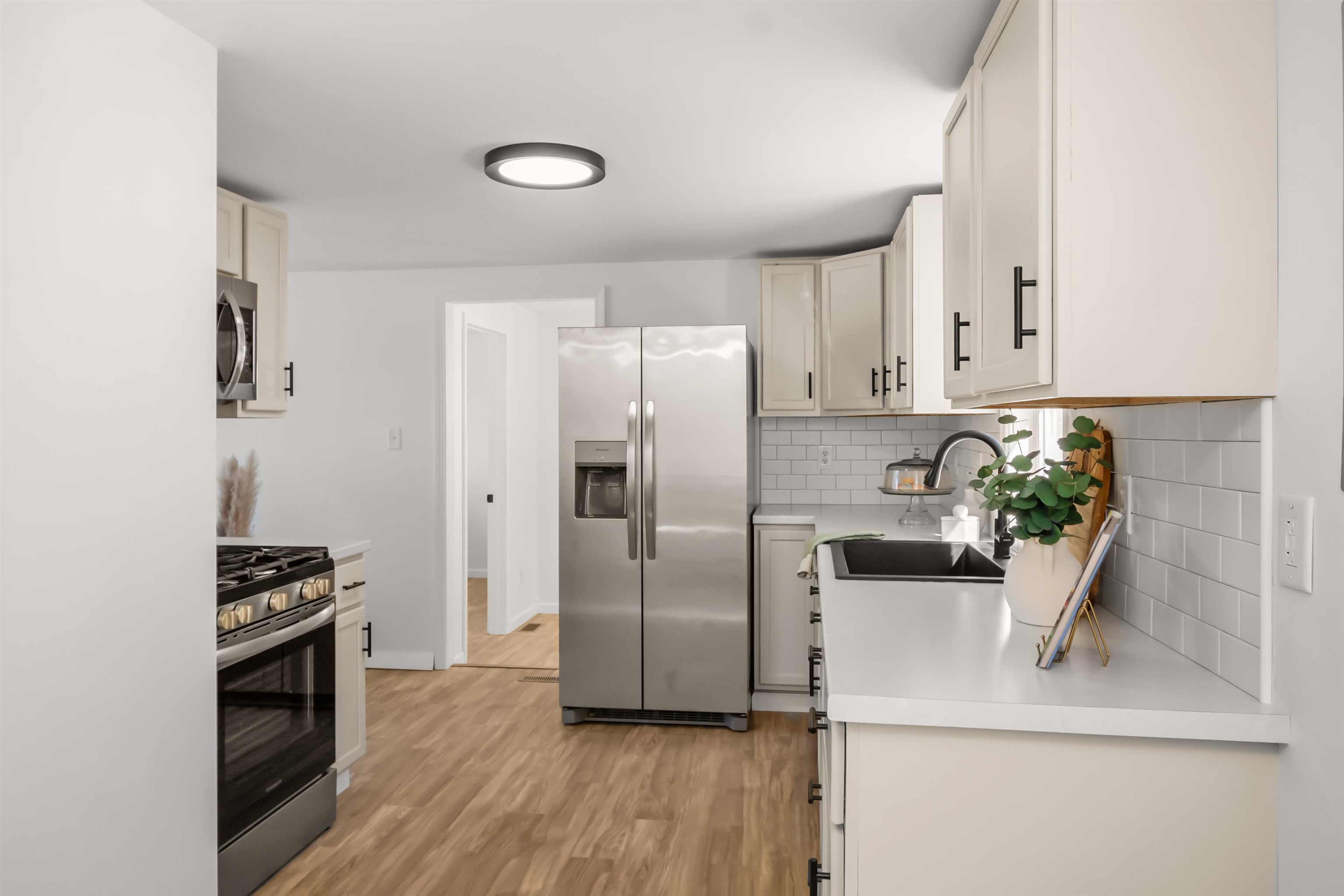 10570 Jefferson Street, Whitesville, Kentucky 42378, 3 Bedrooms Bedrooms, ,2 BathroomsBathrooms,Single Family Residence,For Sale,Jefferson Street,93952