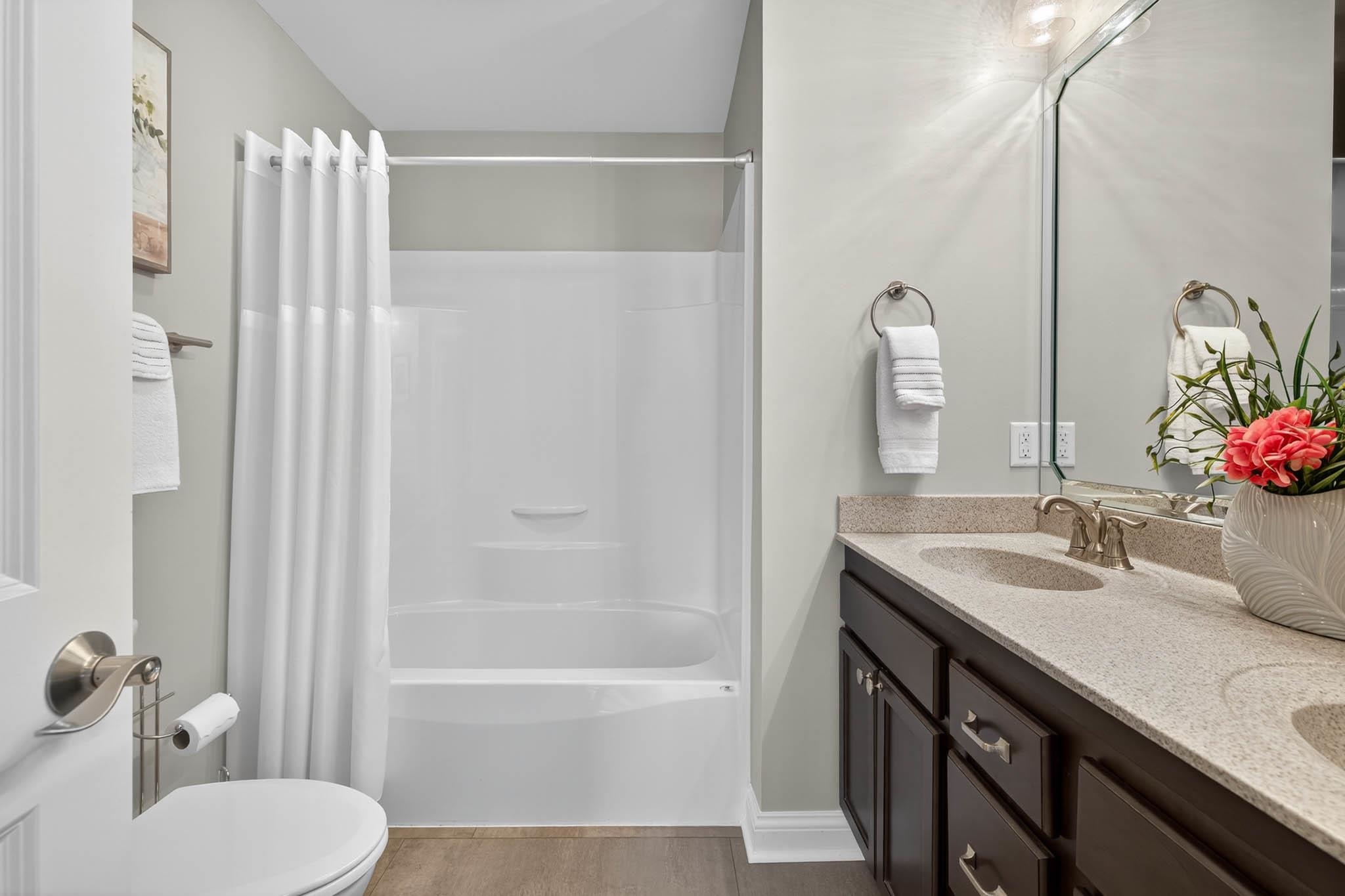 1790 Wellshurst Dr, Owensboro, Kentucky 42301, 3 Bedrooms Bedrooms, ,2 BathroomsBathrooms,Single Family Residence,For Sale,Wellshurst Dr,93954