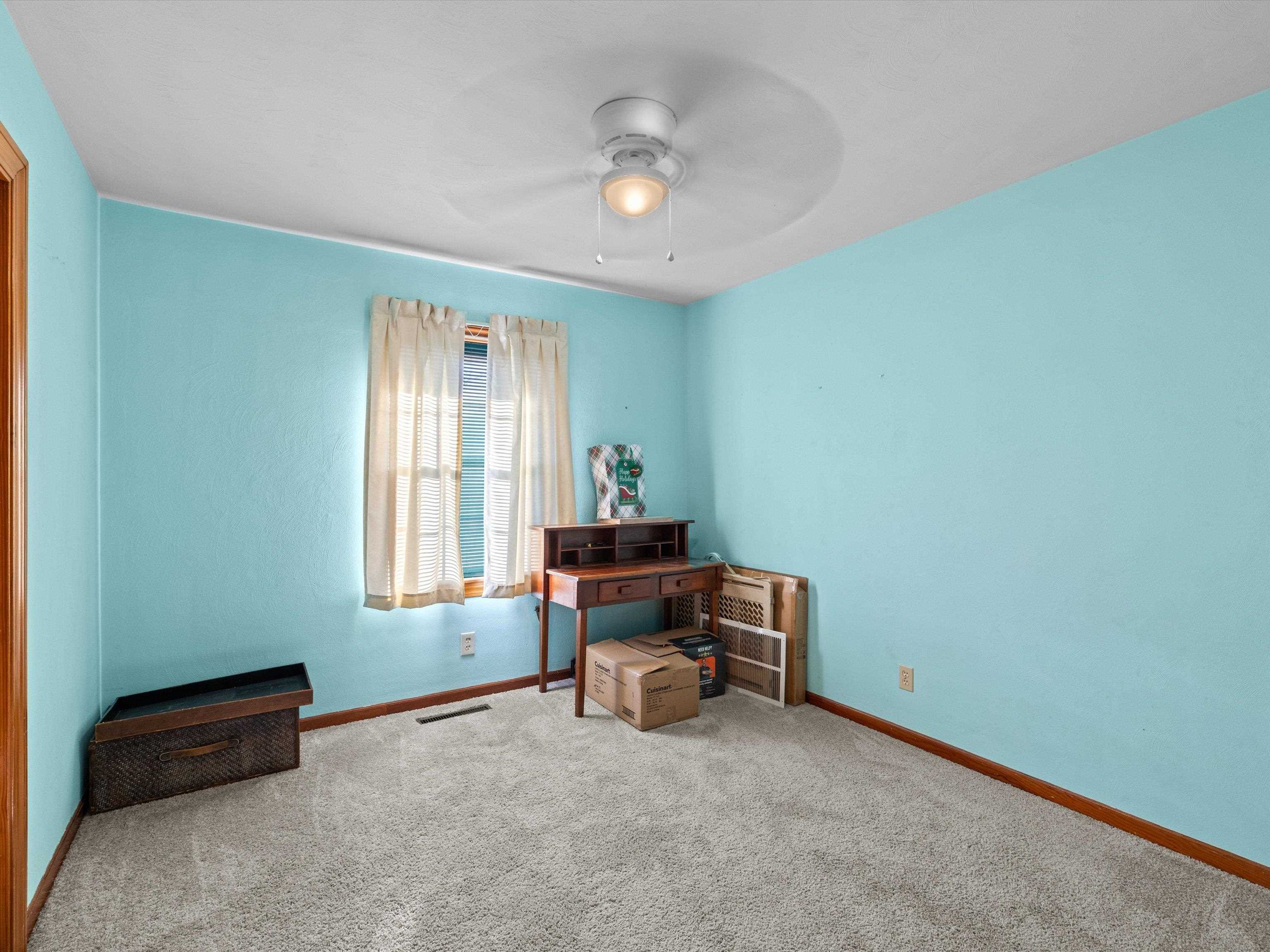 527 Suffolk Dr, Owensboro, Kentucky 42303, 3 Bedrooms Bedrooms, ,1 BathroomBathrooms,Single Family Residence,For Sale,Suffolk Dr,93955