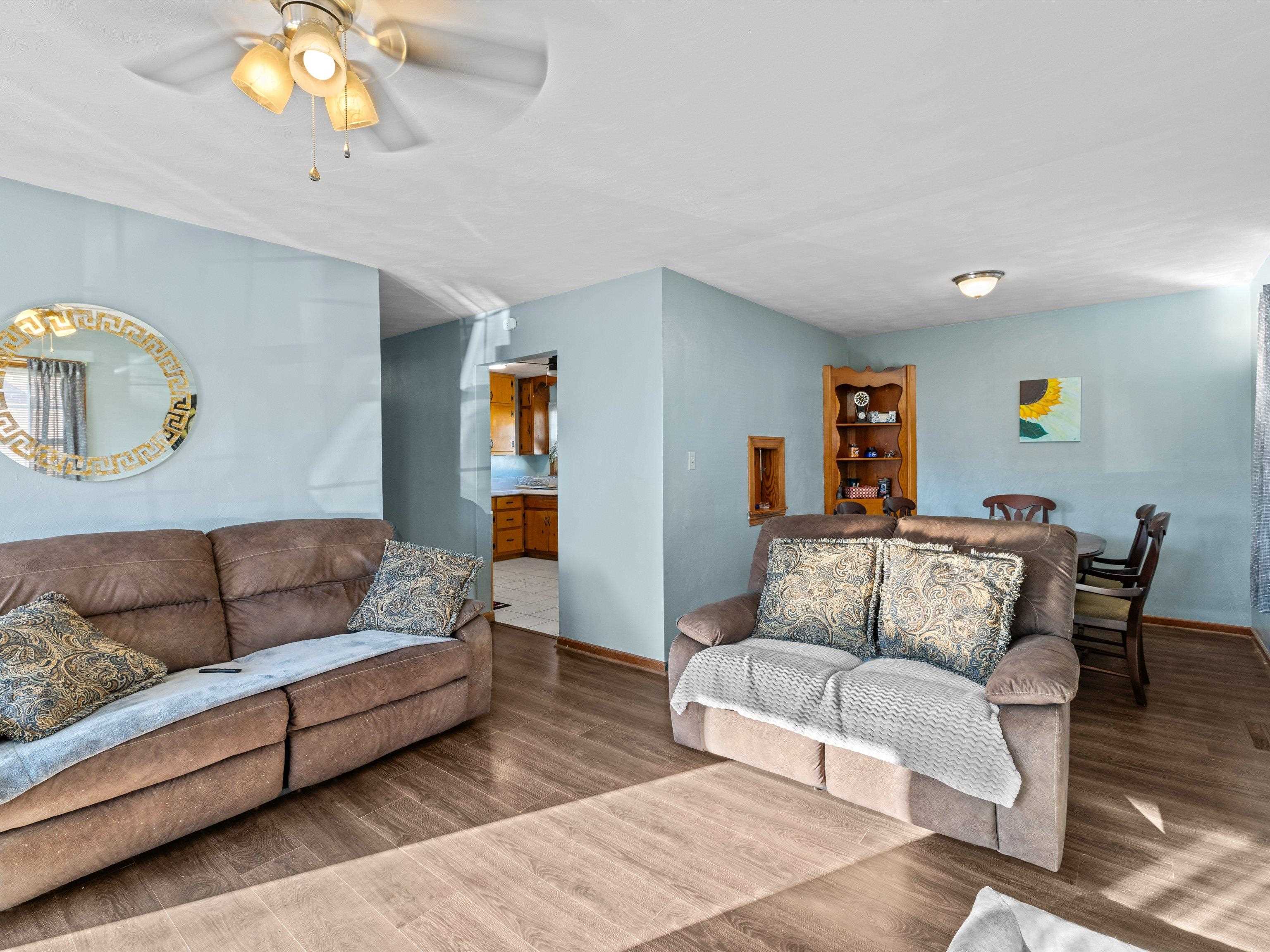 527 Suffolk Dr, Owensboro, Kentucky 42303, 3 Bedrooms Bedrooms, ,1 BathroomBathrooms,Single Family Residence,For Sale,Suffolk Dr,93955