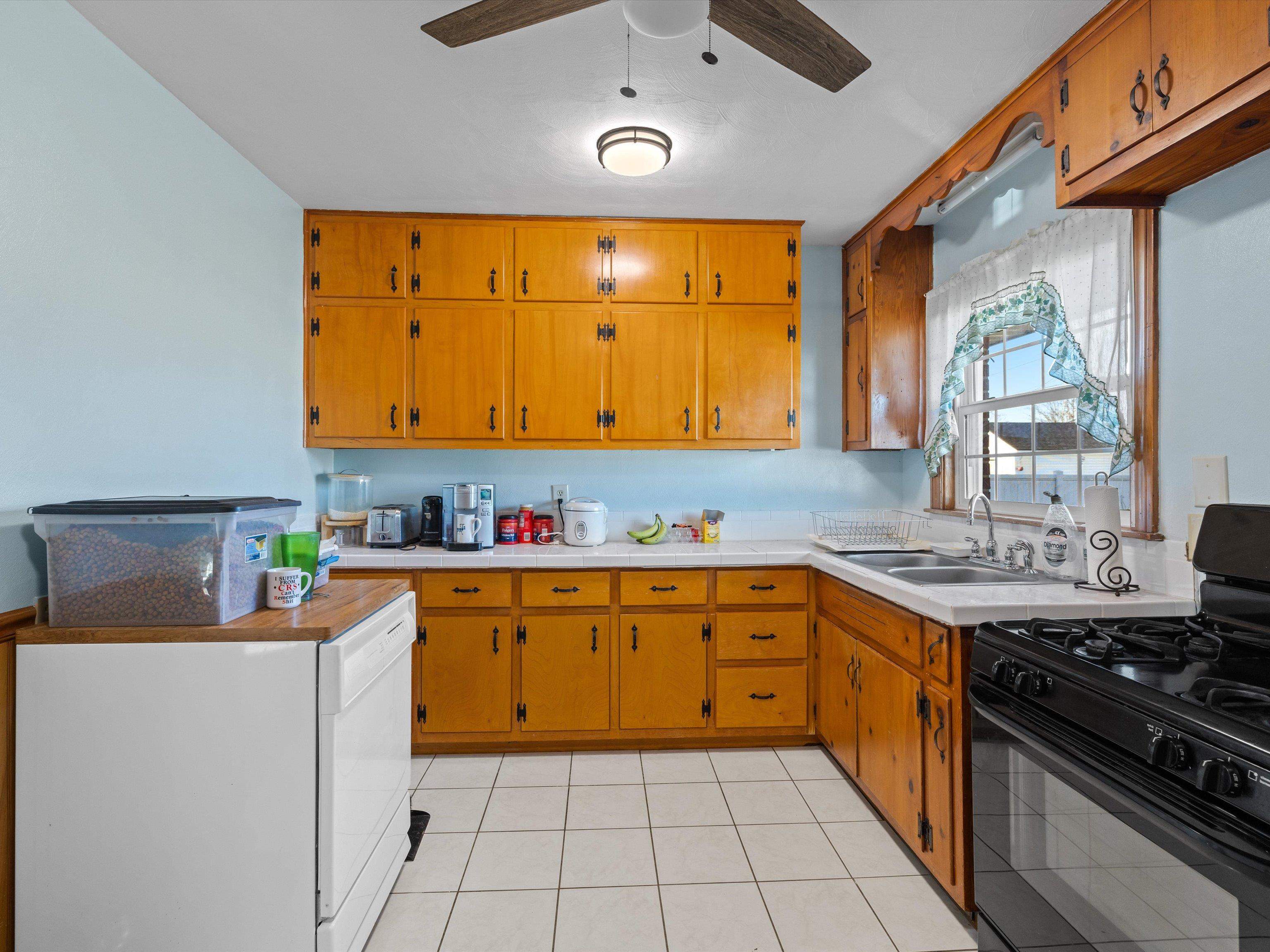 527 Suffolk Dr, Owensboro, Kentucky 42303, 3 Bedrooms Bedrooms, ,1 BathroomBathrooms,Single Family Residence,For Sale,Suffolk Dr,93955