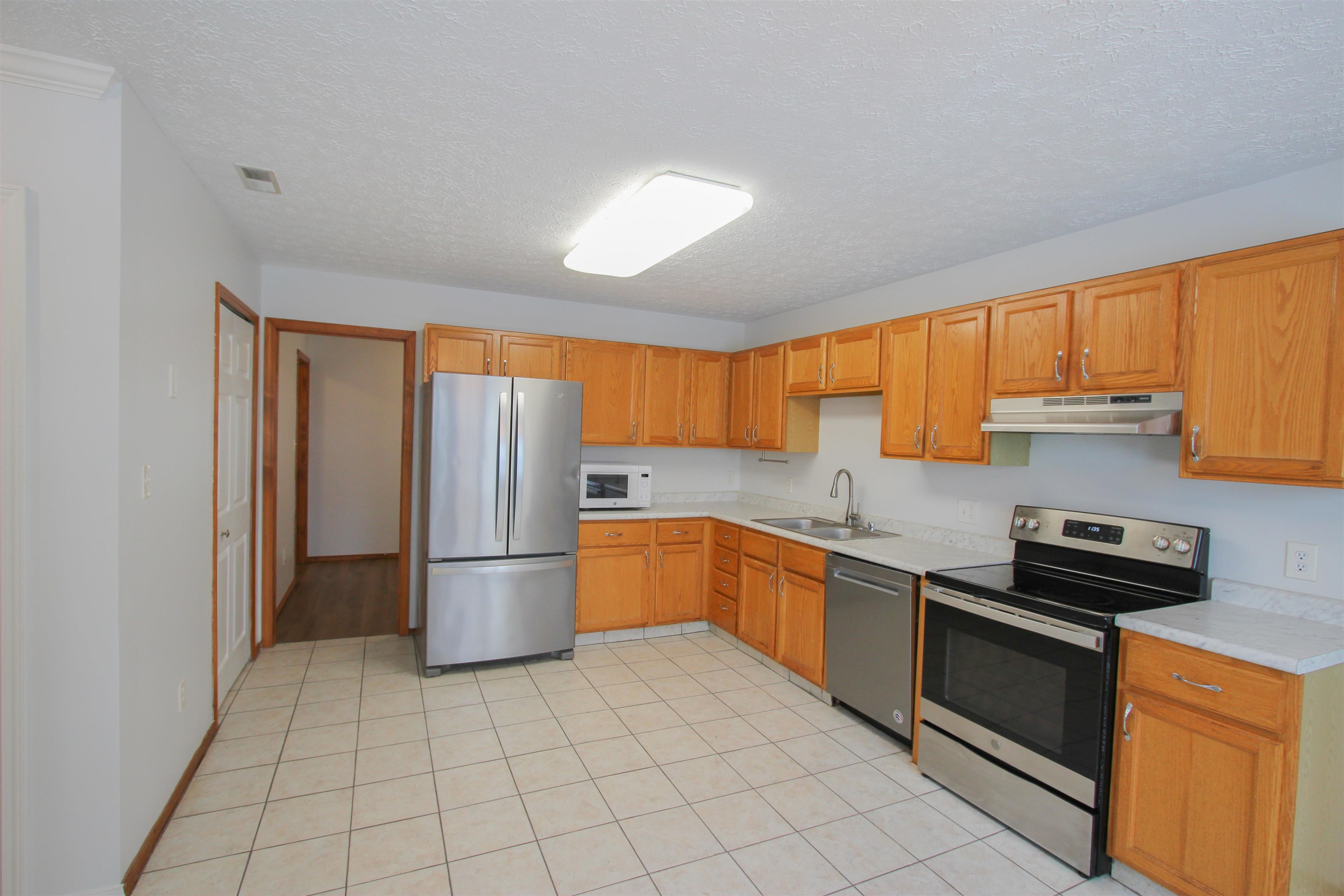 4601 Strickland Drive, Owensboro, Kentucky 42301, 4 Bedrooms Bedrooms, ,2 BathroomsBathrooms,Single Family Residence,For Sale,Strickland Drive,93959