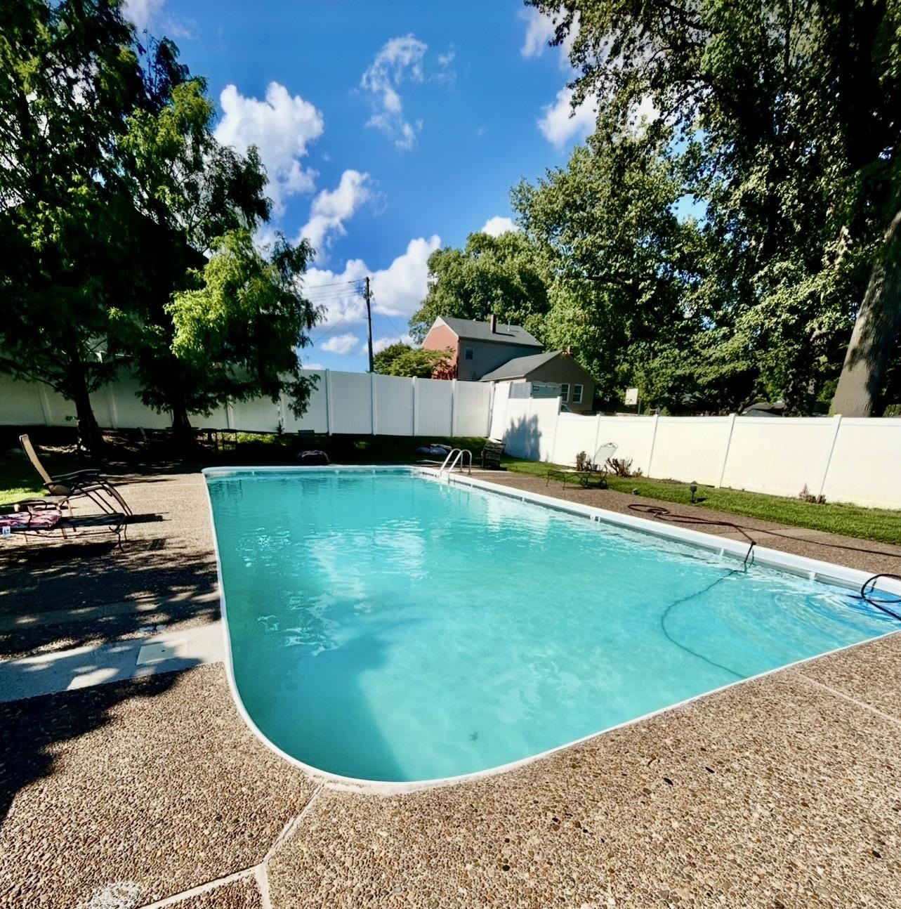 1855 Aspenwood Ct. A-4, Owensboro, Kentucky 42301, 2 Bedrooms Bedrooms, ,2 BathroomsBathrooms,Condominium,For Sale,Aspenwood Ct. A-4,93960