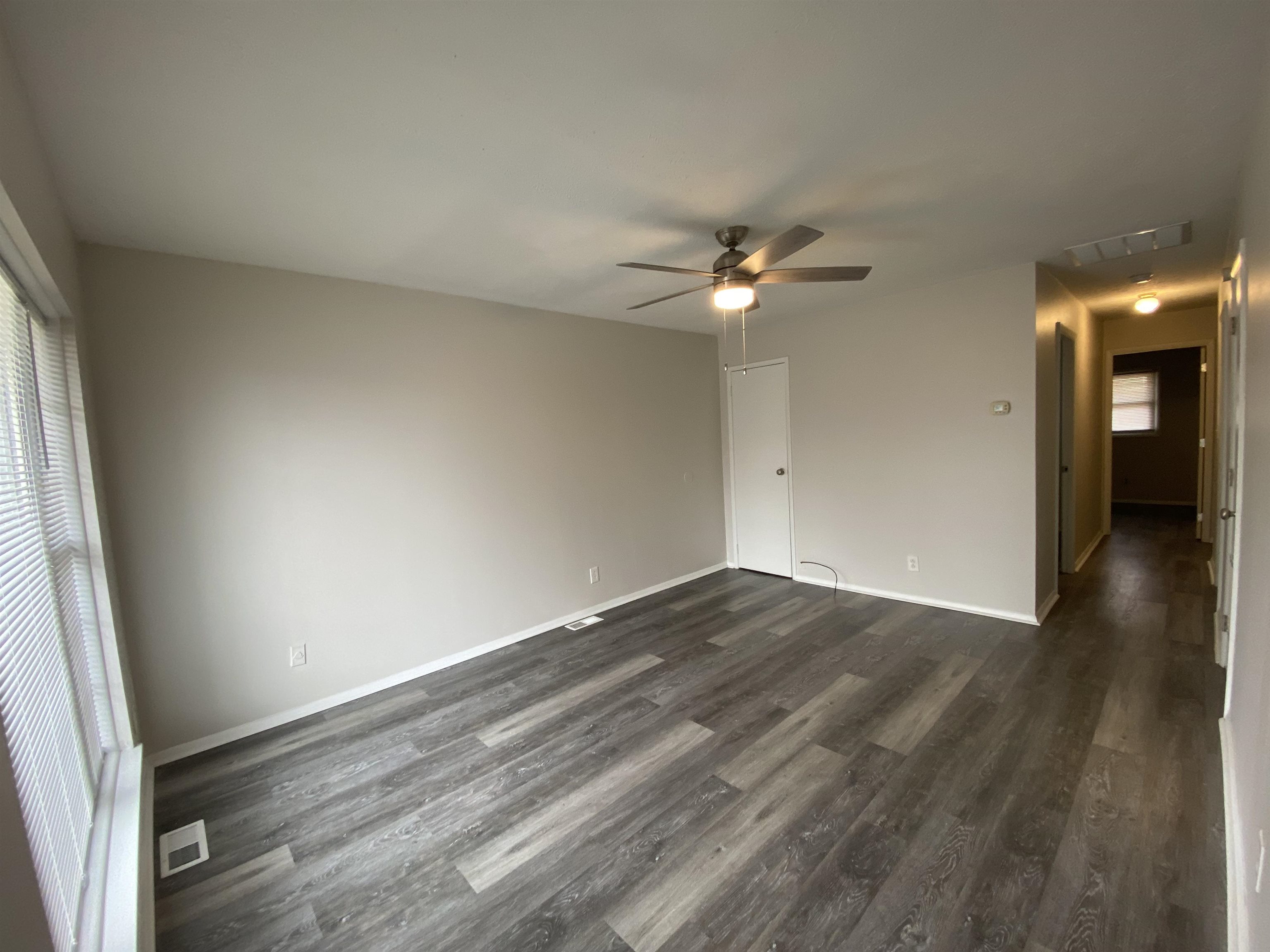 625 Jackson St, Owensboro, Kentucky 42303, 3 Bedrooms Bedrooms, ,1 BathroomBathrooms,Single Family Residence,For Sale,Jackson St,93962