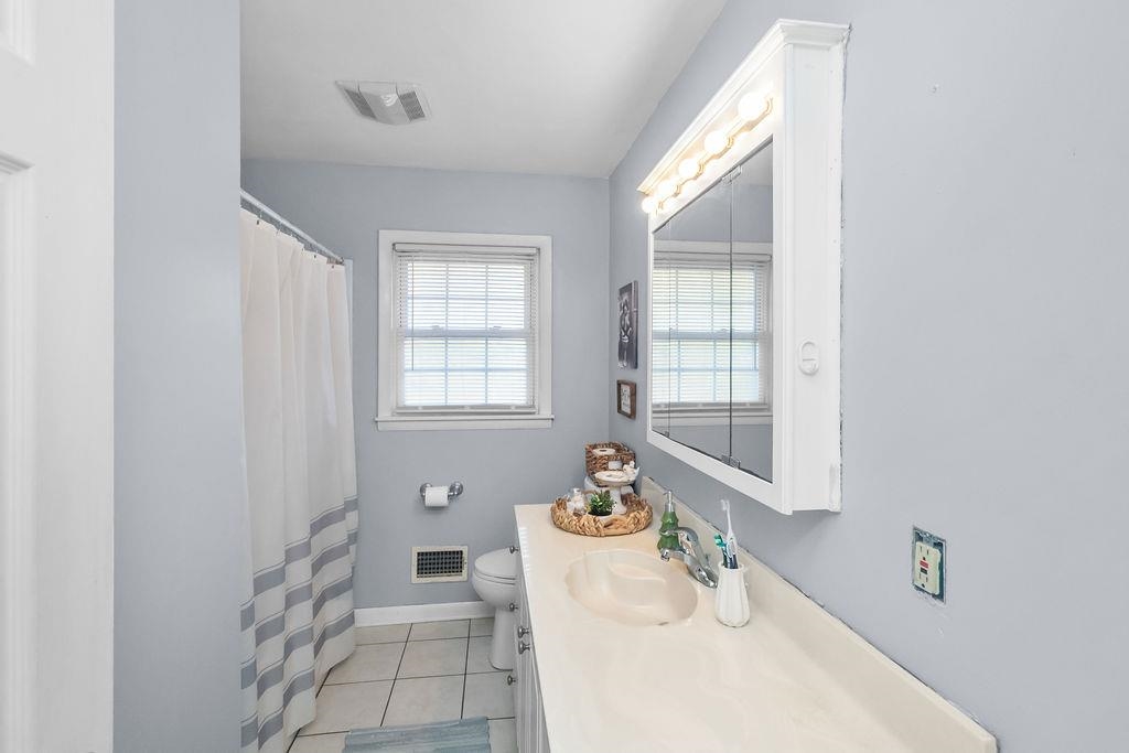 825 George Madison Dr., Owensboro, Kentucky 42303, 3 Bedrooms Bedrooms, ,1 BathroomBathrooms,Single Family Residence,For Sale,George Madison Dr.,93968