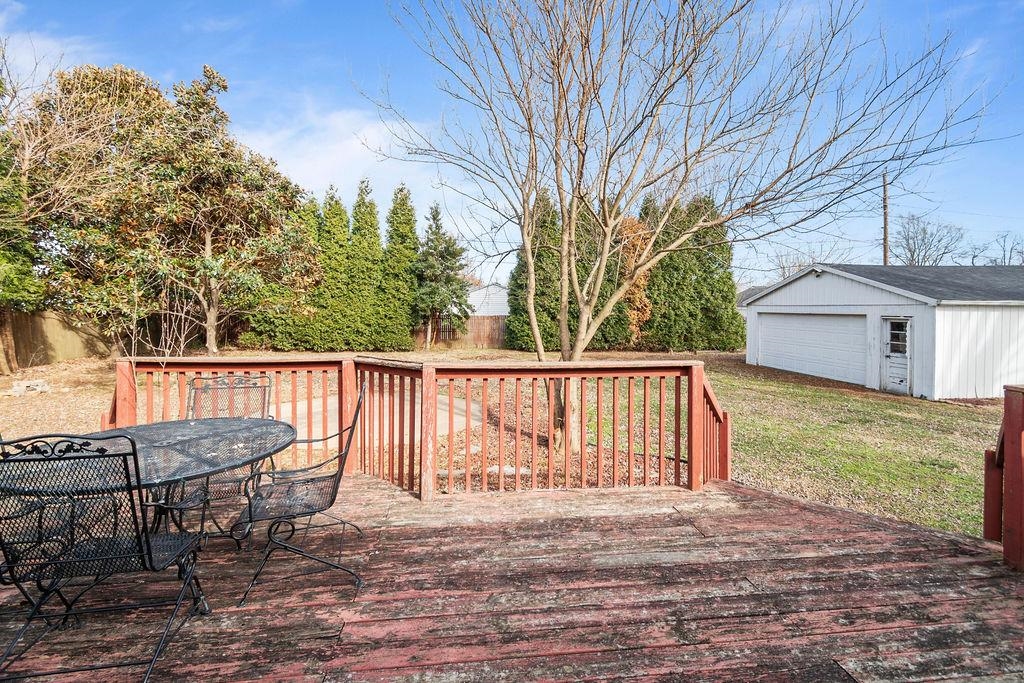 825 George Madison Dr., Owensboro, Kentucky 42303, 3 Bedrooms Bedrooms, ,1 BathroomBathrooms,Single Family Residence,For Sale,George Madison Dr.,93968