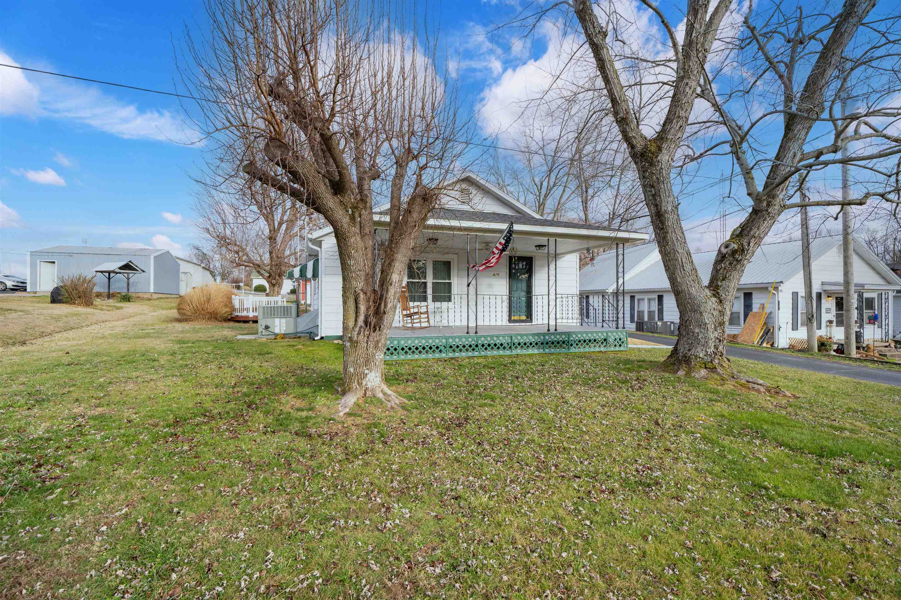 426 KY 136 W, Calhoun, Kentucky 42327, 2 Bedrooms Bedrooms, ,1 BathroomBathrooms,Single Family Residence,For Sale,KY 136 W,93969