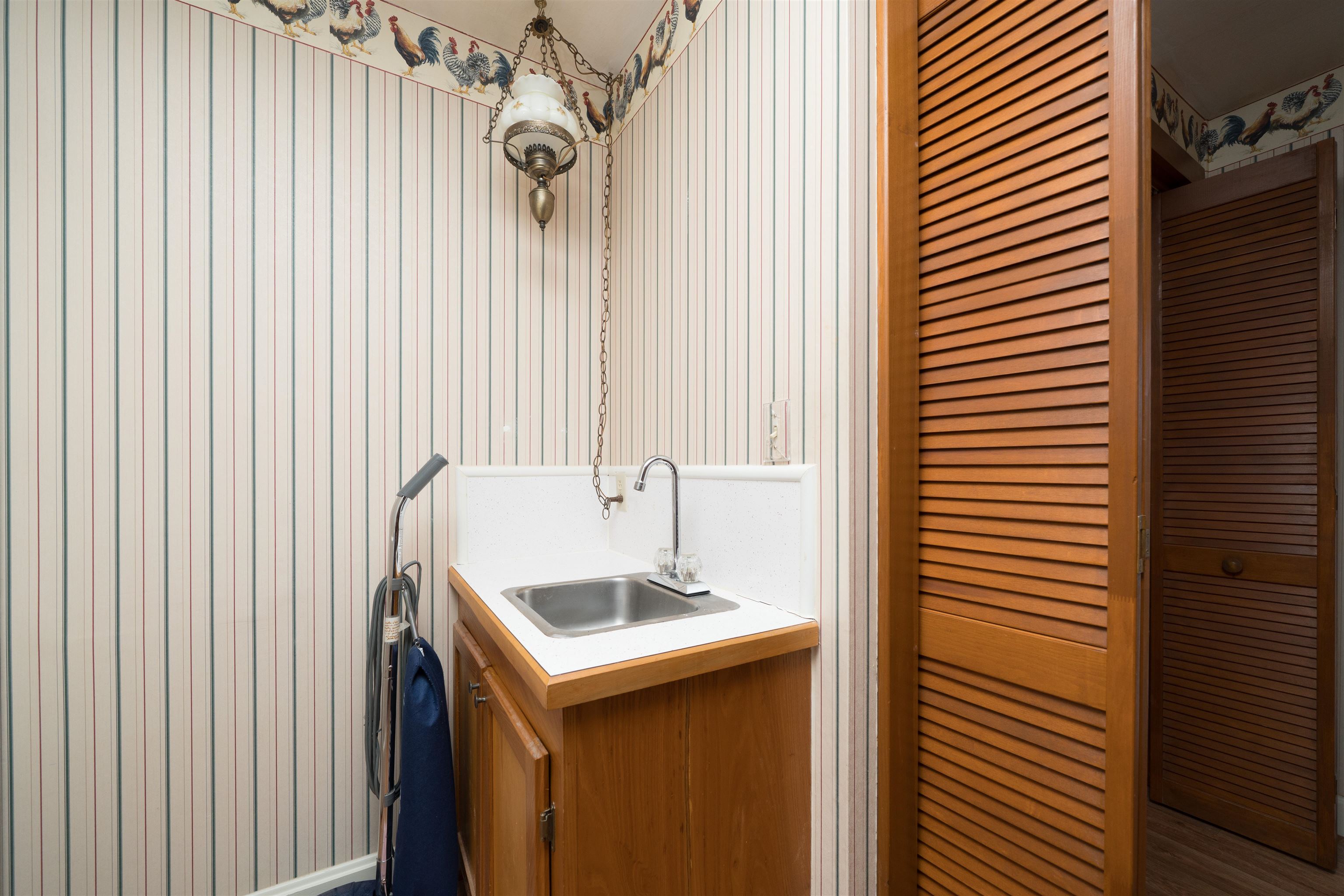 426 KY 136 W, Calhoun, Kentucky 42327, 2 Bedrooms Bedrooms, ,1 BathroomBathrooms,Single Family Residence,For Sale,KY 136 W,93969