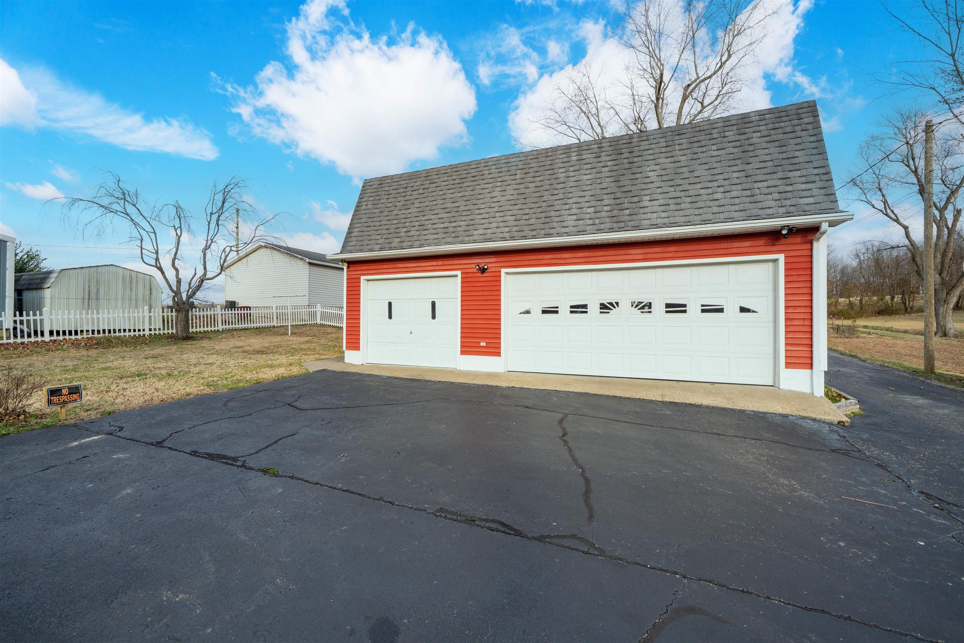 426 KY 136 W, Calhoun, Kentucky 42327, 2 Bedrooms Bedrooms, ,1 BathroomBathrooms,Single Family Residence,For Sale,KY 136 W,93969