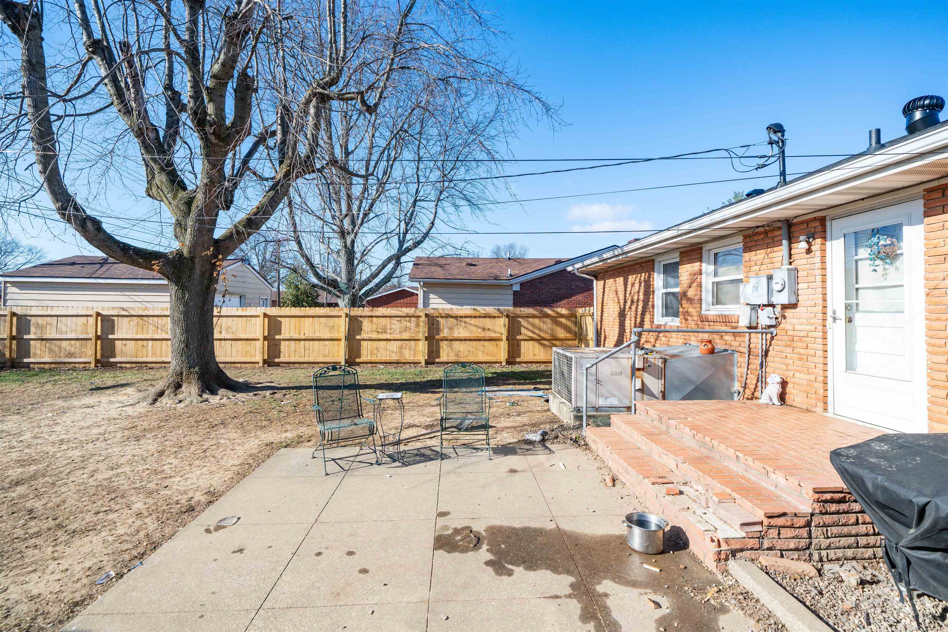 800 Booth Ave., Owensboro, Kentucky 42301, 3 Bedrooms Bedrooms, ,1 BathroomBathrooms,Single Family Residence,For Sale,Booth Ave.,93973