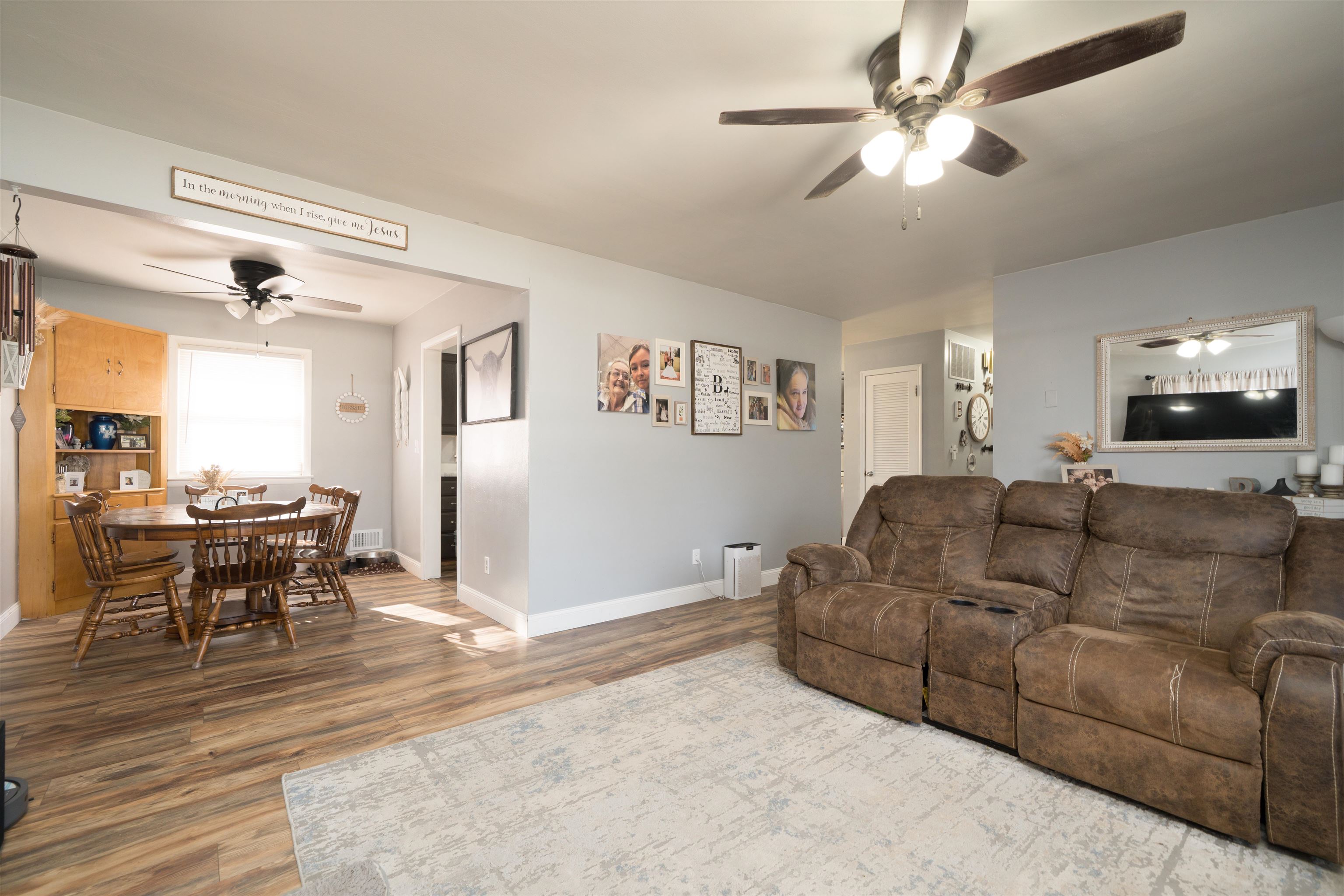 800 Booth Ave., Owensboro, Kentucky 42301, 3 Bedrooms Bedrooms, ,1 BathroomBathrooms,Single Family Residence,For Sale,Booth Ave.,93973