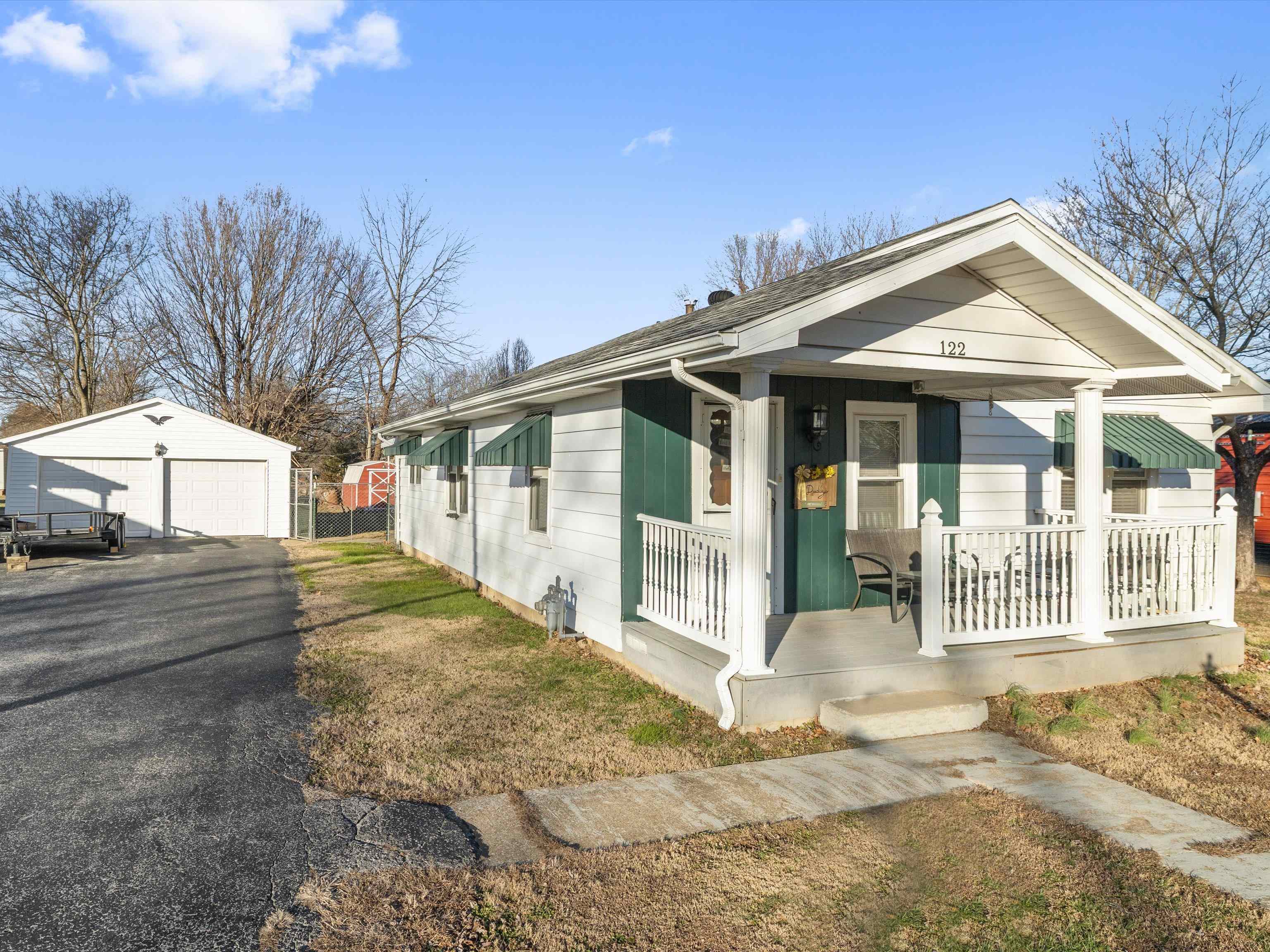 122 Highland Ave, Madisonville, Kentucky 42431, 2 Bedrooms Bedrooms, ,1 BathroomBathrooms,Single Family Residence,For Sale,Highland Ave,93974