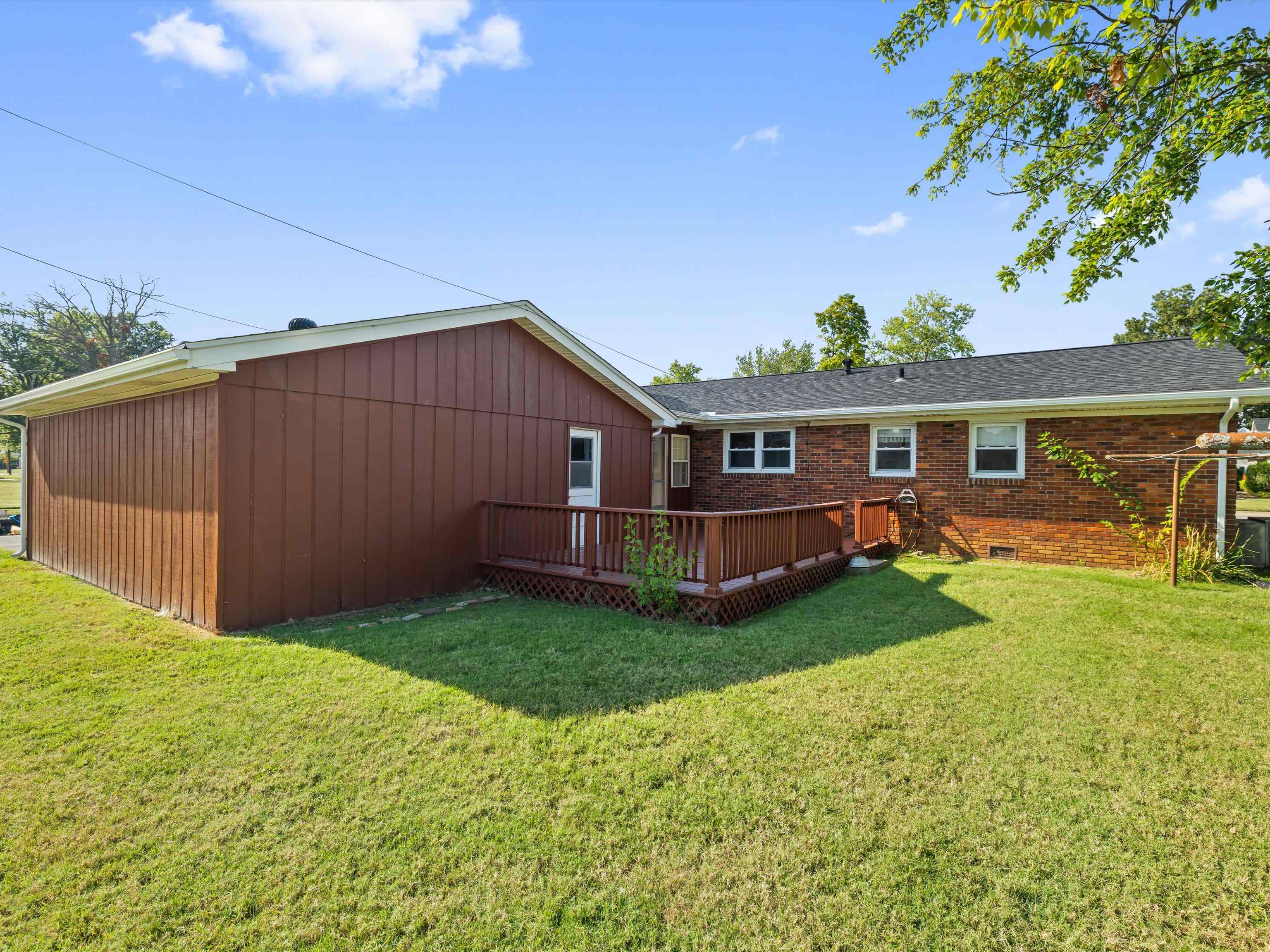 816 Booth Ave., Owensboro, Kentucky 42301, 3 Bedrooms Bedrooms, ,2 BathroomsBathrooms,Single Family Residence,For Sale,Booth Ave.,93975