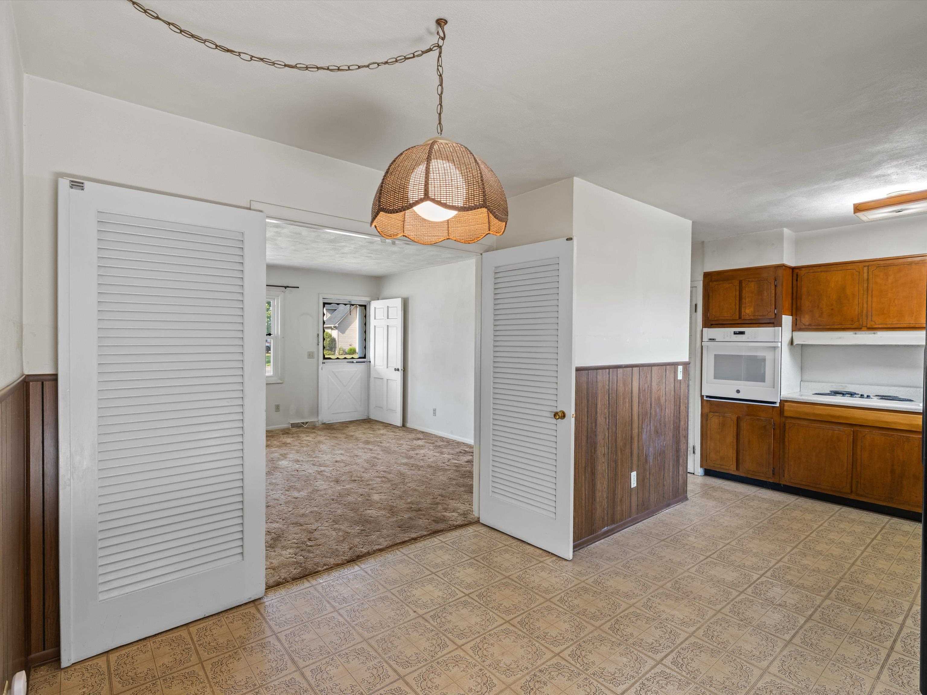 816 Booth Ave., Owensboro, Kentucky 42301, 3 Bedrooms Bedrooms, ,2 BathroomsBathrooms,Single Family Residence,For Sale,Booth Ave.,93975