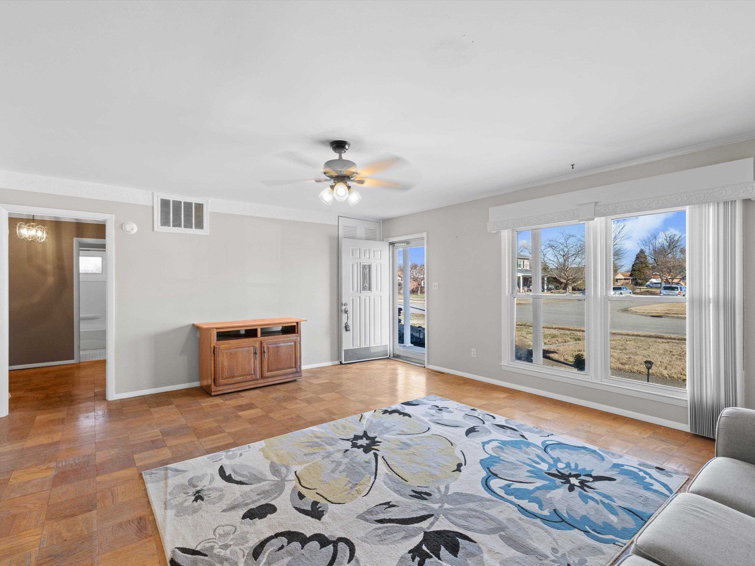 2416 Cavalcade Drive, Owensboro, Kentucky 42301, 3 Bedrooms Bedrooms, ,1 BathroomBathrooms,Single Family Residence,For Sale,Cavalcade Drive,93976