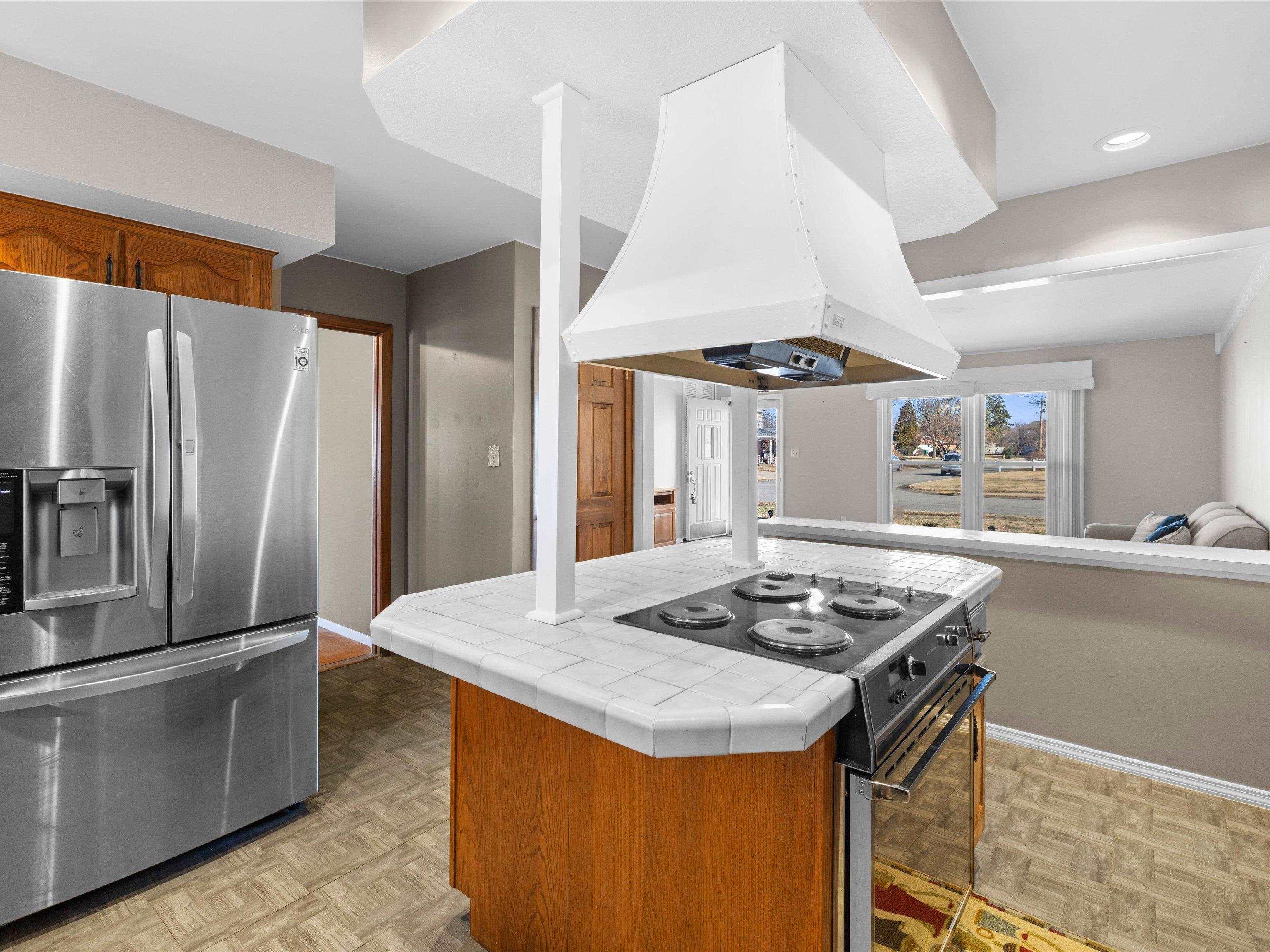 2416 Cavalcade Drive, Owensboro, Kentucky 42301, 3 Bedrooms Bedrooms, ,1 BathroomBathrooms,Ranch,For Sale,Cavalcade Drive,93976