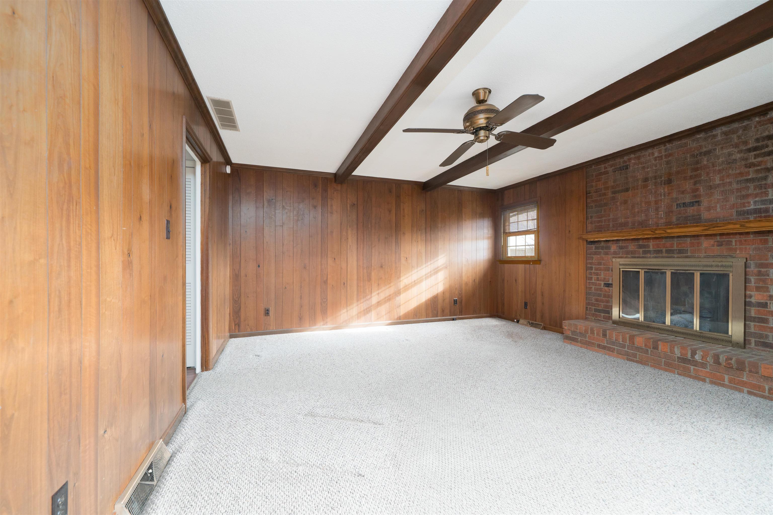 1526 Springdale Dr, Owensboro, Kentucky 42301, 4 Bedrooms Bedrooms, ,2 BathroomsBathrooms,Single Family Residence,For Sale,Springdale Dr,93981