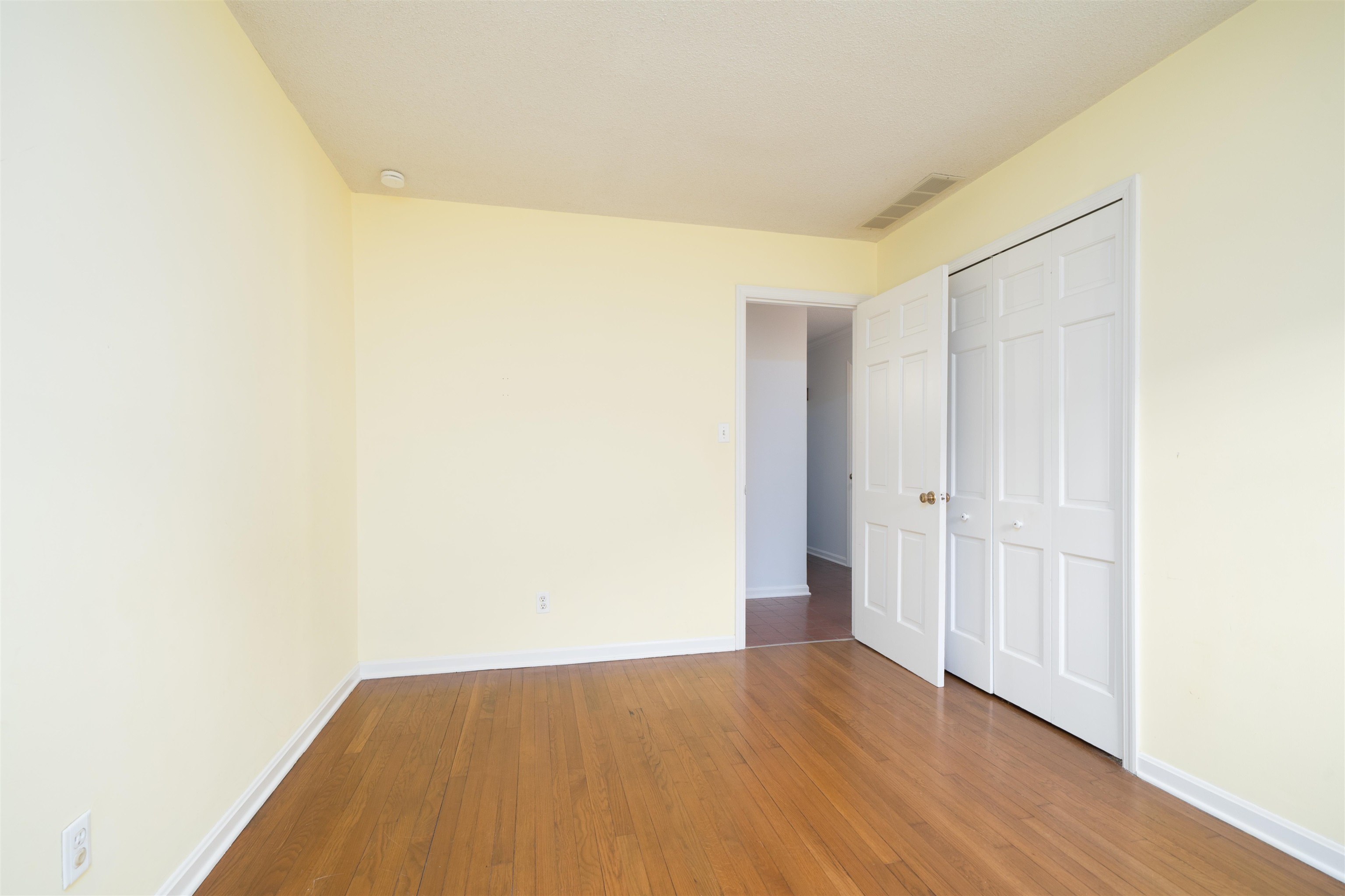 1526 Springdale Dr, Owensboro, Kentucky 42301, 4 Bedrooms Bedrooms, ,2 BathroomsBathrooms,Single Family Residence,For Sale,Springdale Dr,93981