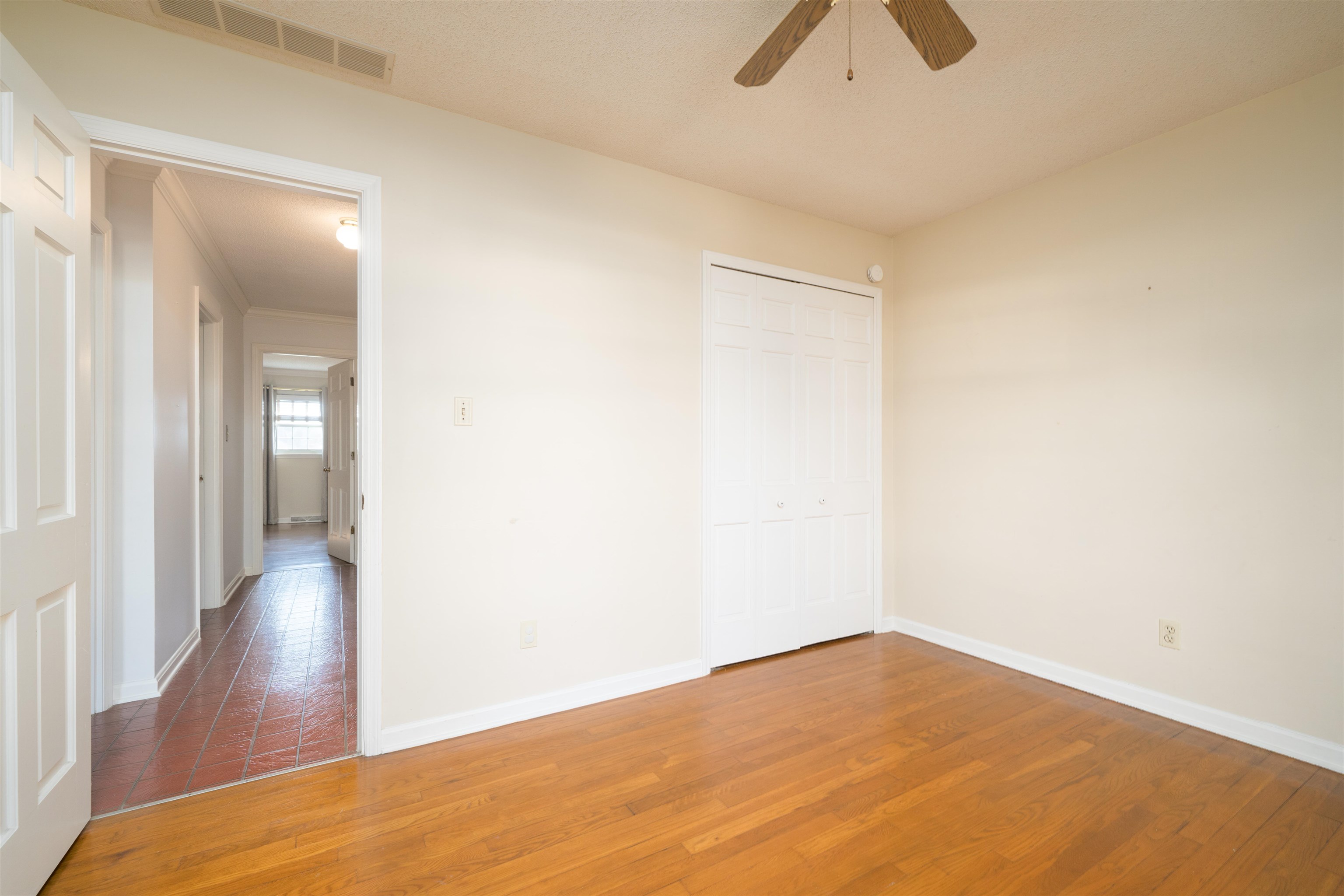 1526 Springdale Dr, Owensboro, Kentucky 42301, 4 Bedrooms Bedrooms, ,2 BathroomsBathrooms,Single Family Residence,For Sale,Springdale Dr,93981