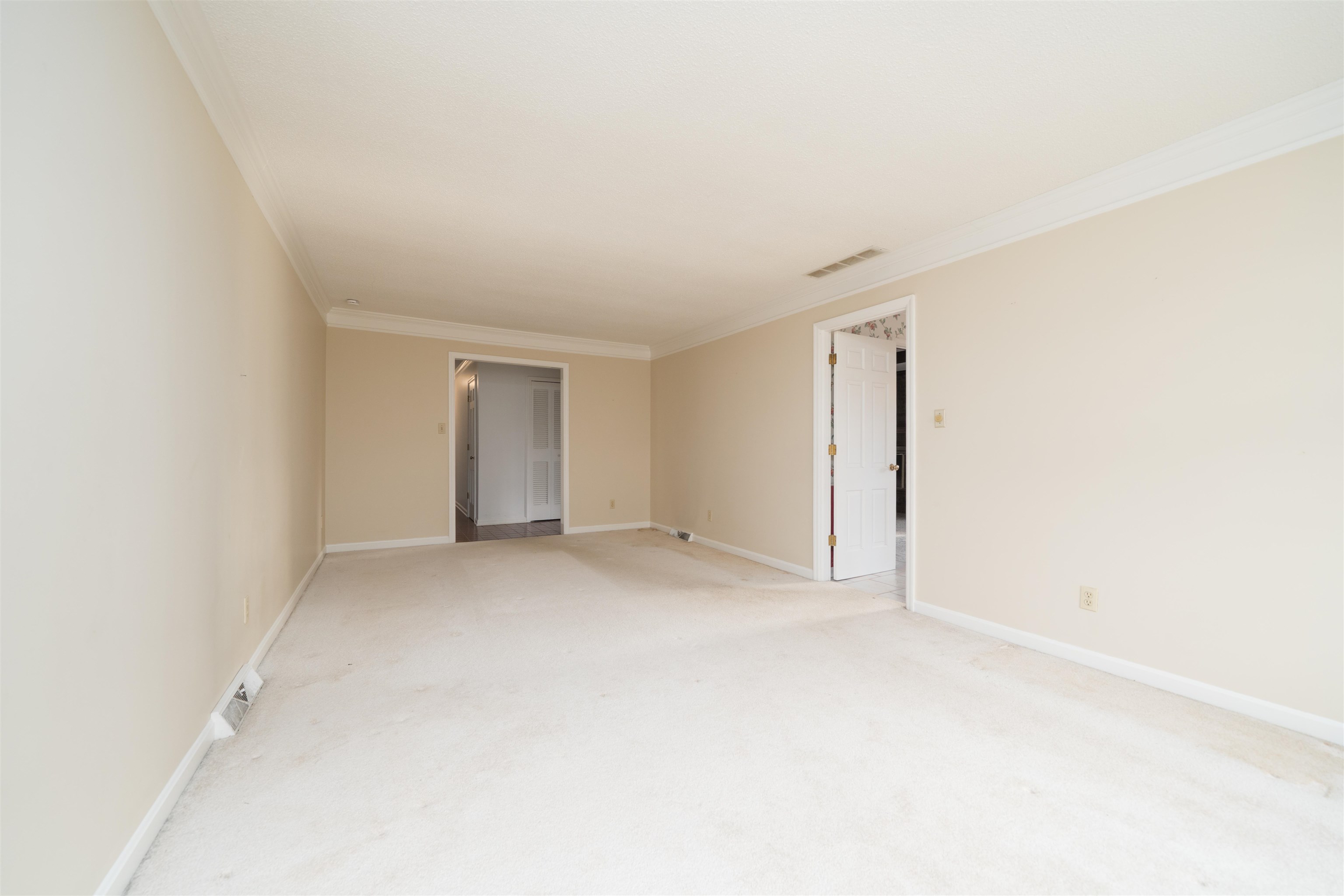 1526 Springdale Dr, Owensboro, Kentucky 42301, 4 Bedrooms Bedrooms, ,2 BathroomsBathrooms,Single Family Residence,For Sale,Springdale Dr,93981