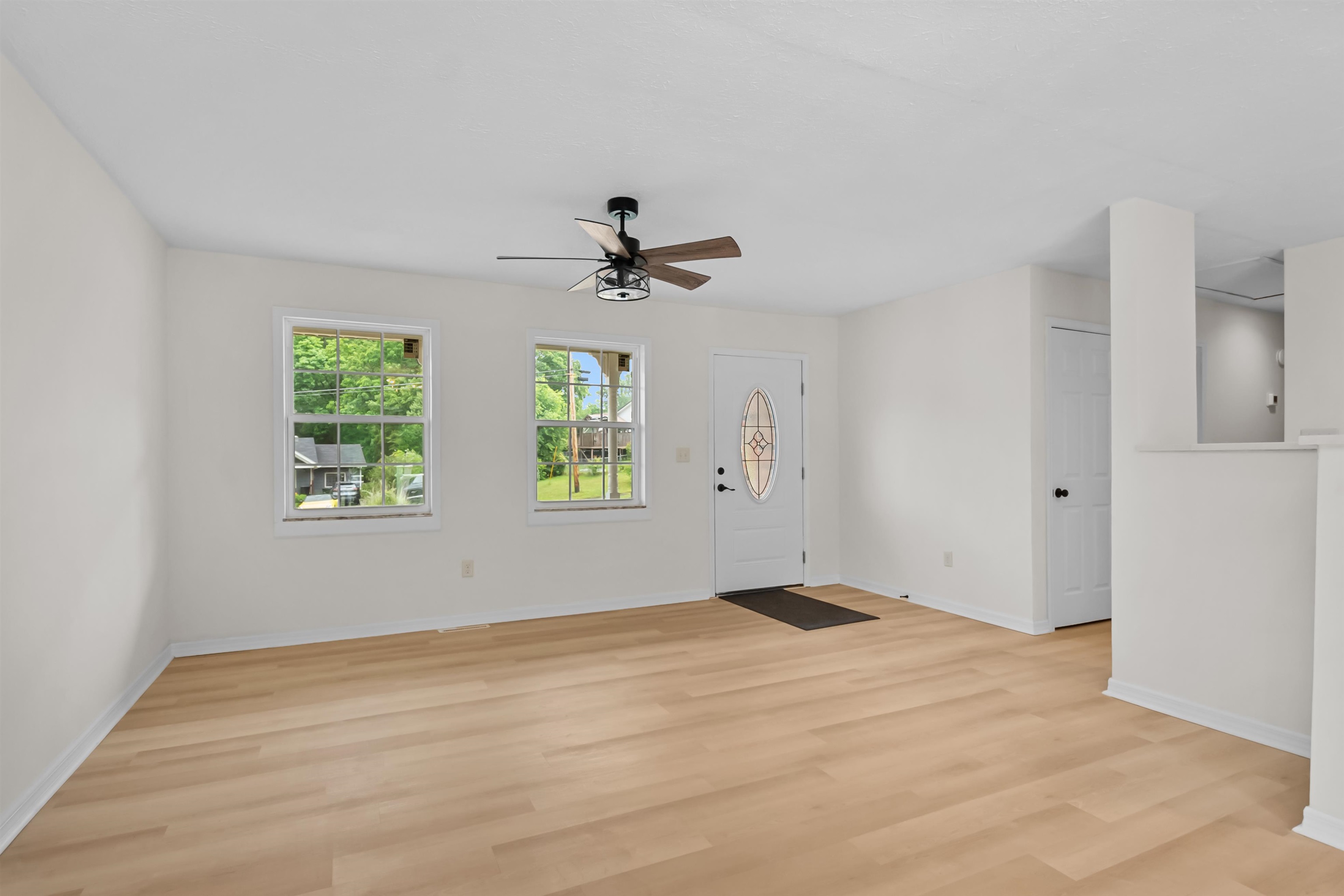 1333 Kingswood Way, Radcliff, Kentucky 40160, 4 Bedrooms Bedrooms, ,3 BathroomsBathrooms,Single Family Residence,For Sale,Kingswood Way,94001