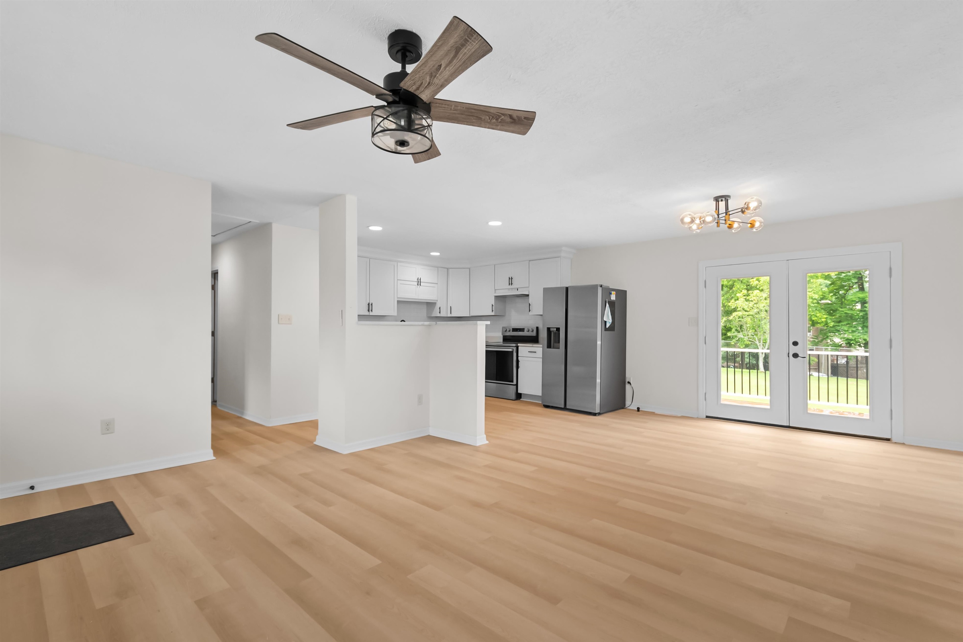 1333 Kingswood Way, Radcliff, Kentucky 40160, 4 Bedrooms Bedrooms, ,3 BathroomsBathrooms,Single Family Residence,For Sale,Kingswood Way,94001