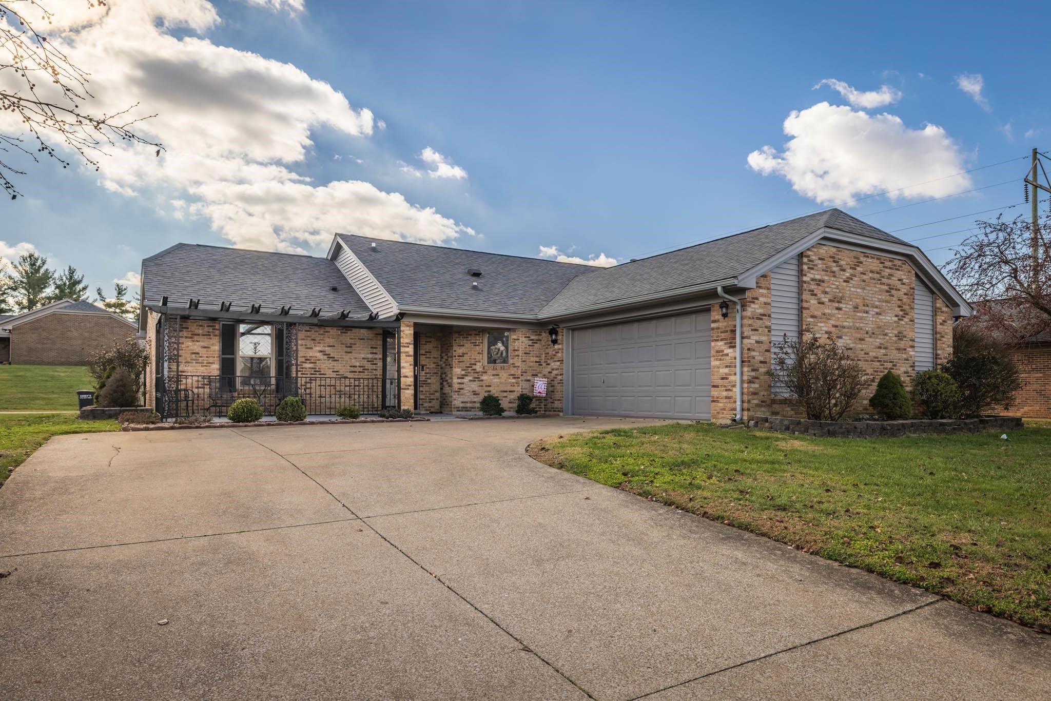 3654 Forward Pass, Owensboro, Kentucky 42303, 3 Bedrooms Bedrooms, ,2 BathroomsBathrooms,Single Family Residence,For Sale,Forward Pass,94009