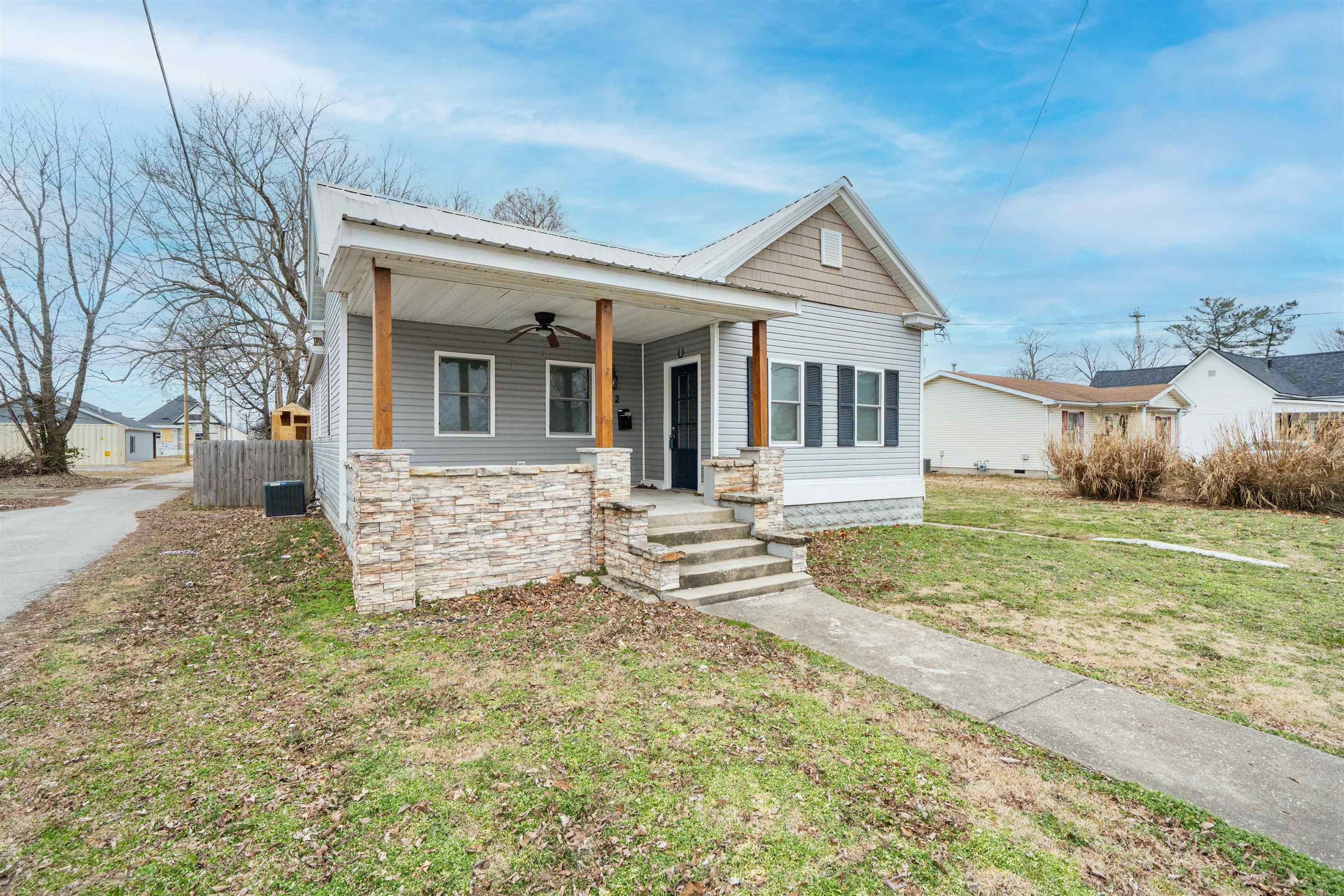 112 Sycamore St., Owensboro, Kentucky 42301, 3 Bedrooms Bedrooms, ,2 BathroomsBathrooms,Single Family Residence,For Sale,Sycamore St.,94013