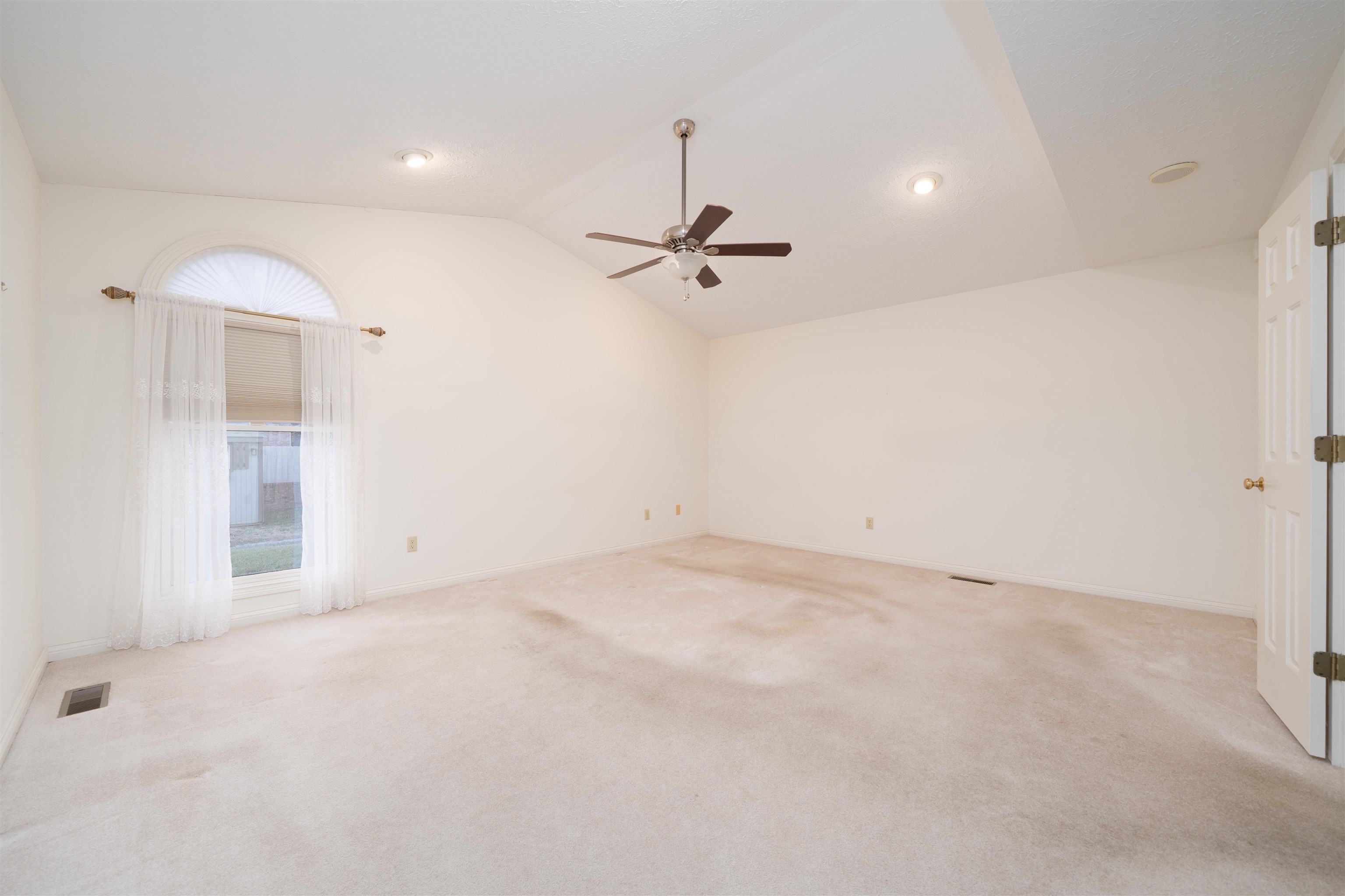 3316 Bryant Ct, Owensboro, Kentucky 42303, 3 Bedrooms Bedrooms, ,2 BathroomsBathrooms,Single Family Residence,For Sale,Bryant Ct,94018