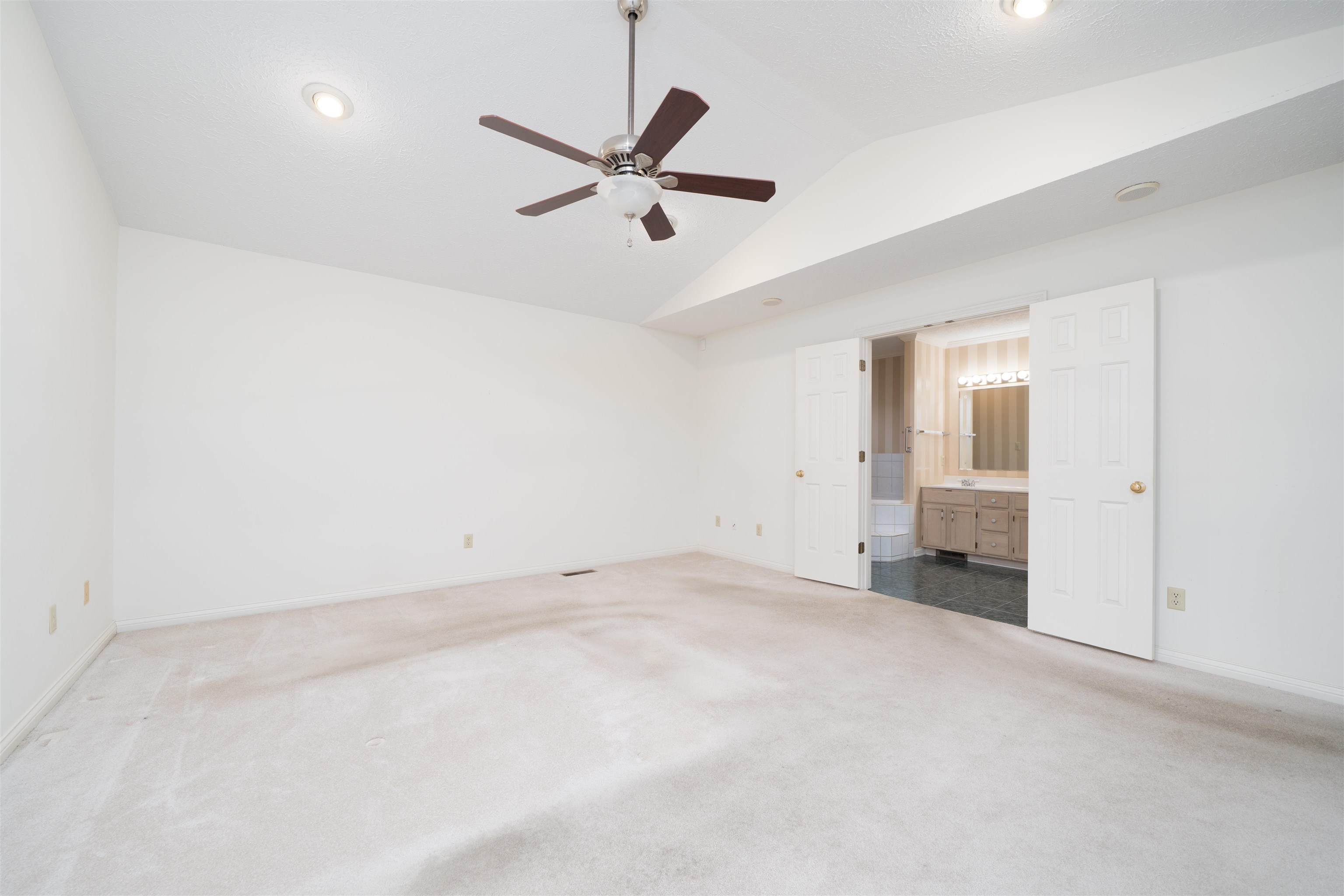 3316 Bryant Ct, Owensboro, Kentucky 42303, 3 Bedrooms Bedrooms, ,2 BathroomsBathrooms,Single Family Residence,For Sale,Bryant Ct,94018