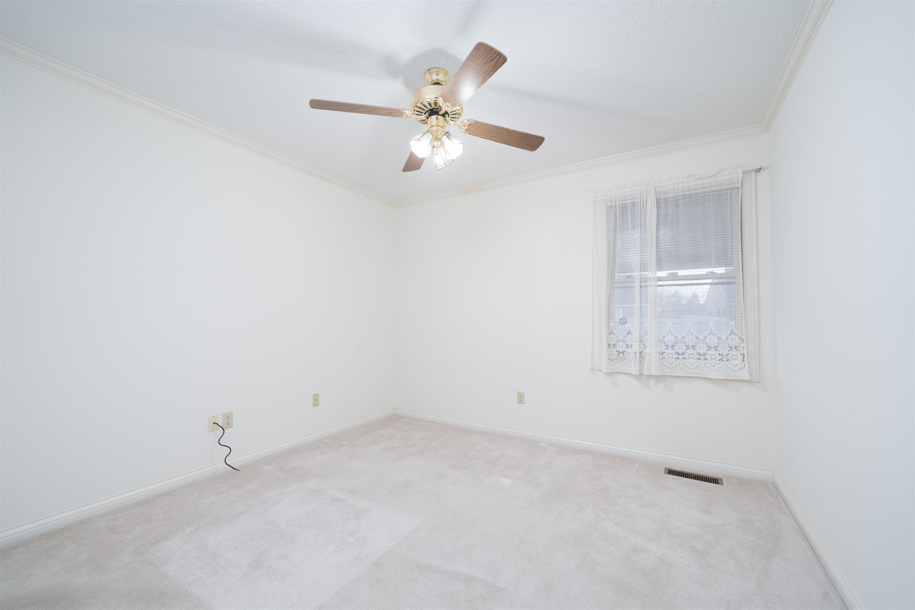 3316 Bryant Ct, Owensboro, Kentucky 42303, 3 Bedrooms Bedrooms, ,2 BathroomsBathrooms,Single Family Residence,For Sale,Bryant Ct,94018