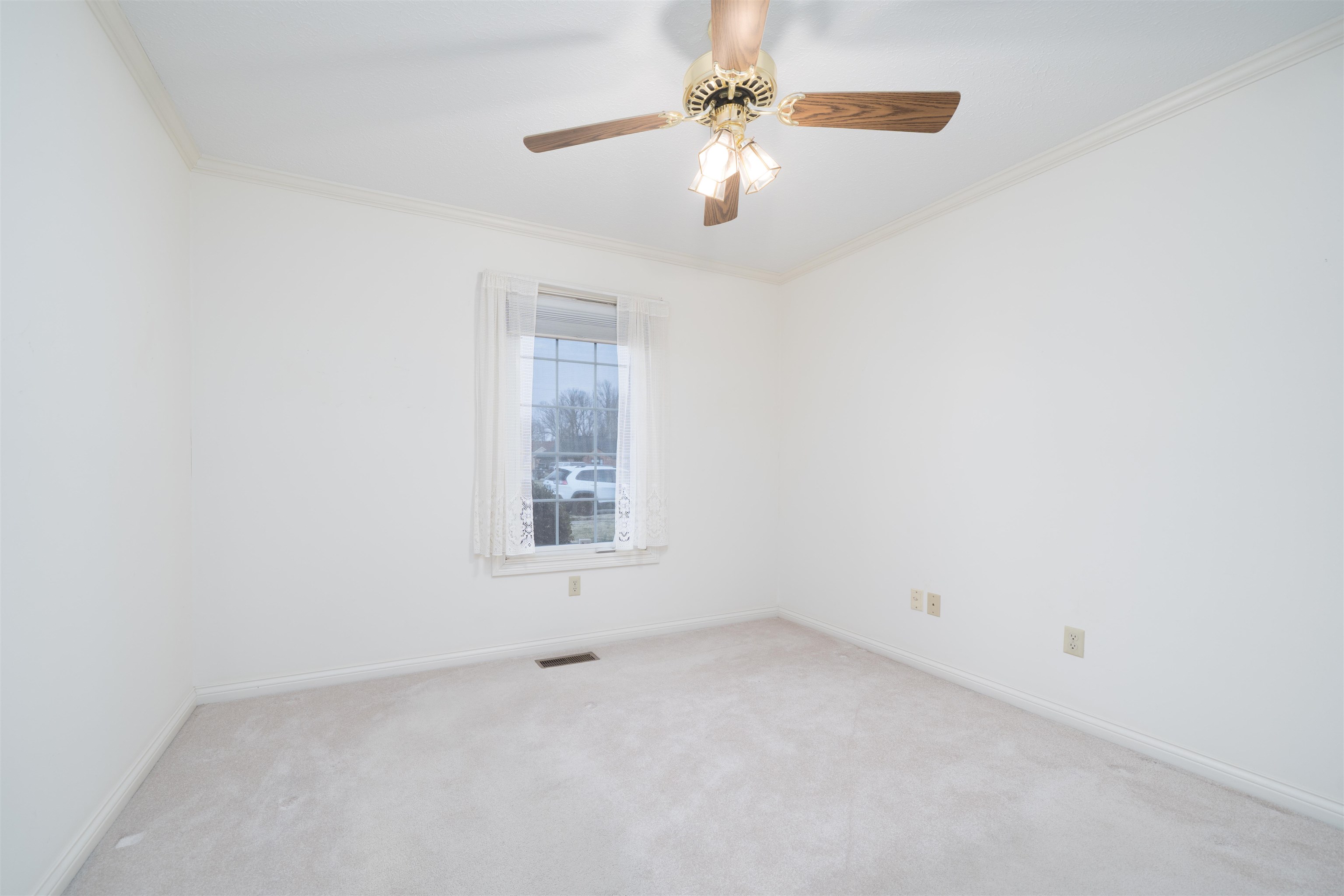 3316 Bryant Ct, Owensboro, Kentucky 42303, 3 Bedrooms Bedrooms, ,2 BathroomsBathrooms,Single Family Residence,For Sale,Bryant Ct,94018